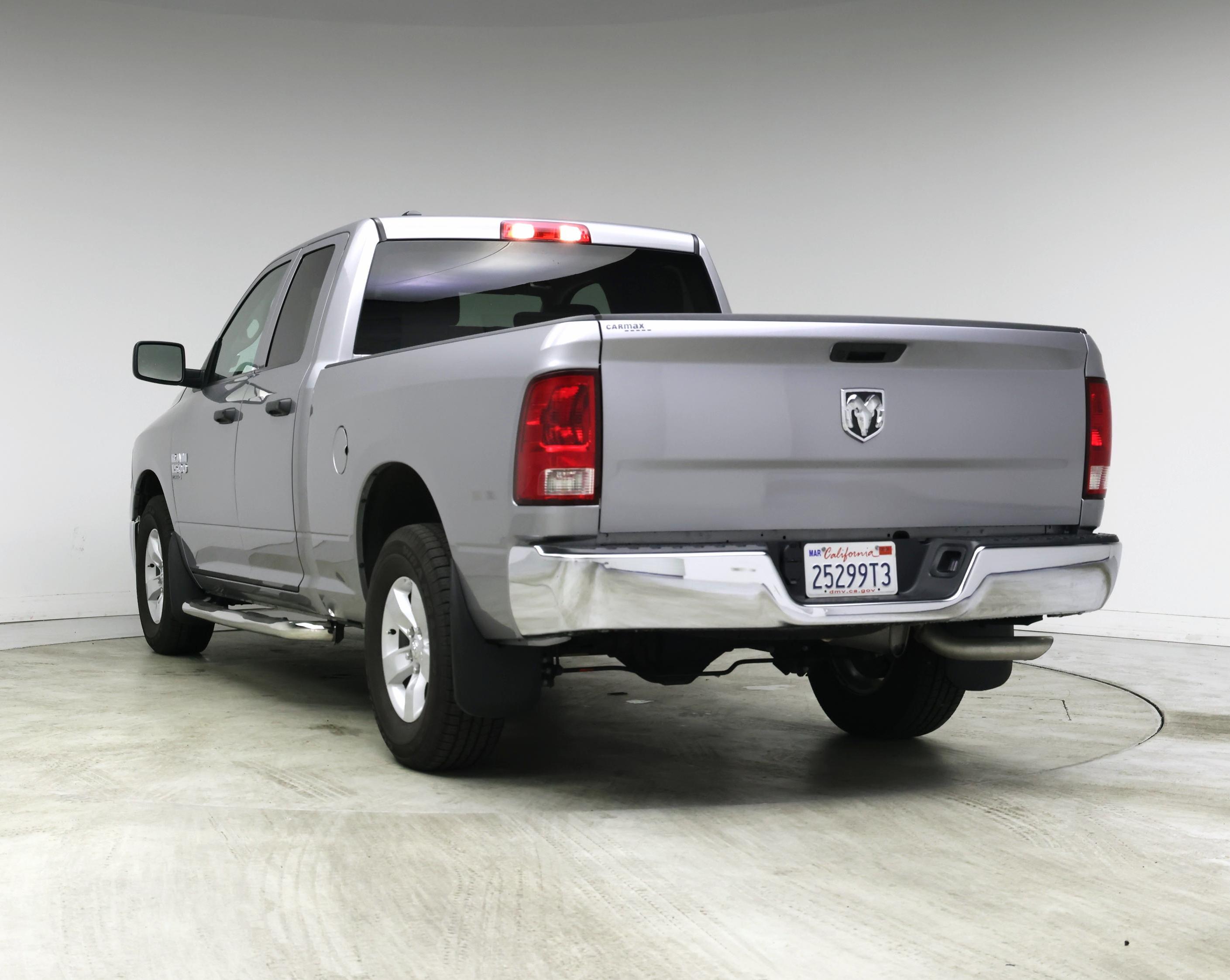 Thumbnail: 2022 RAM 1500 Classic - 2