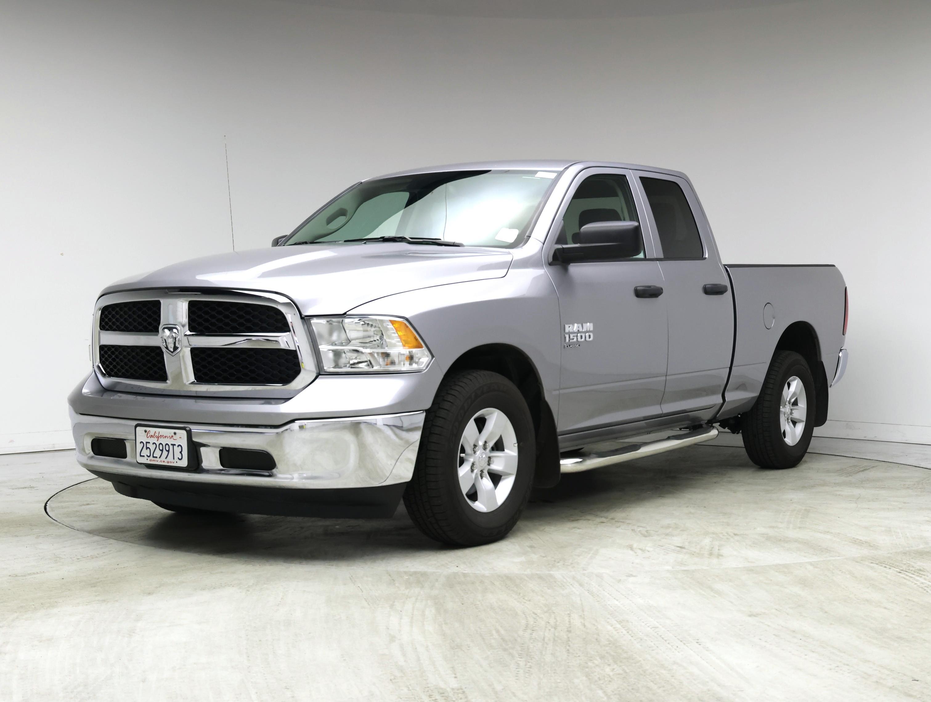 Thumbnail: 2022 RAM 1500 Classic - 4