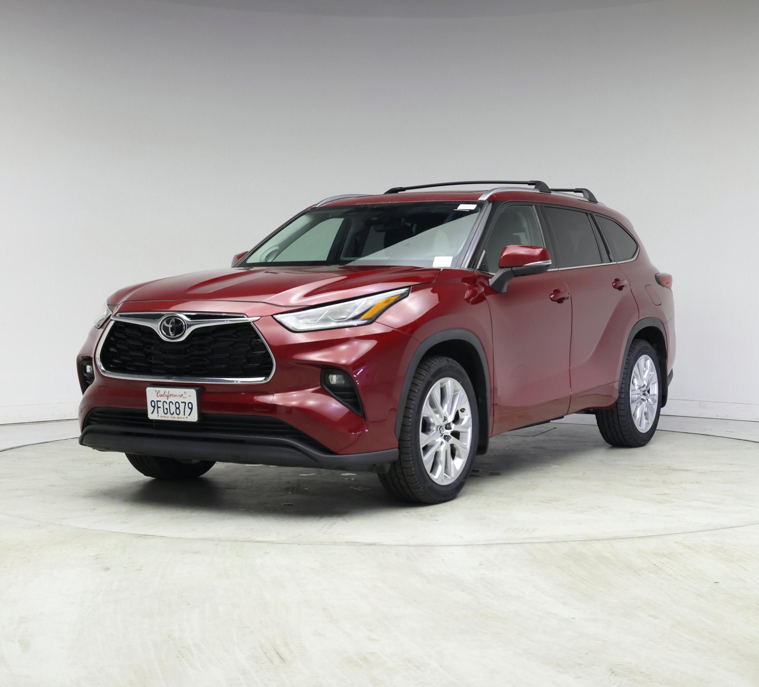 Thumbnail: 2023 Toyota Highlander - 4