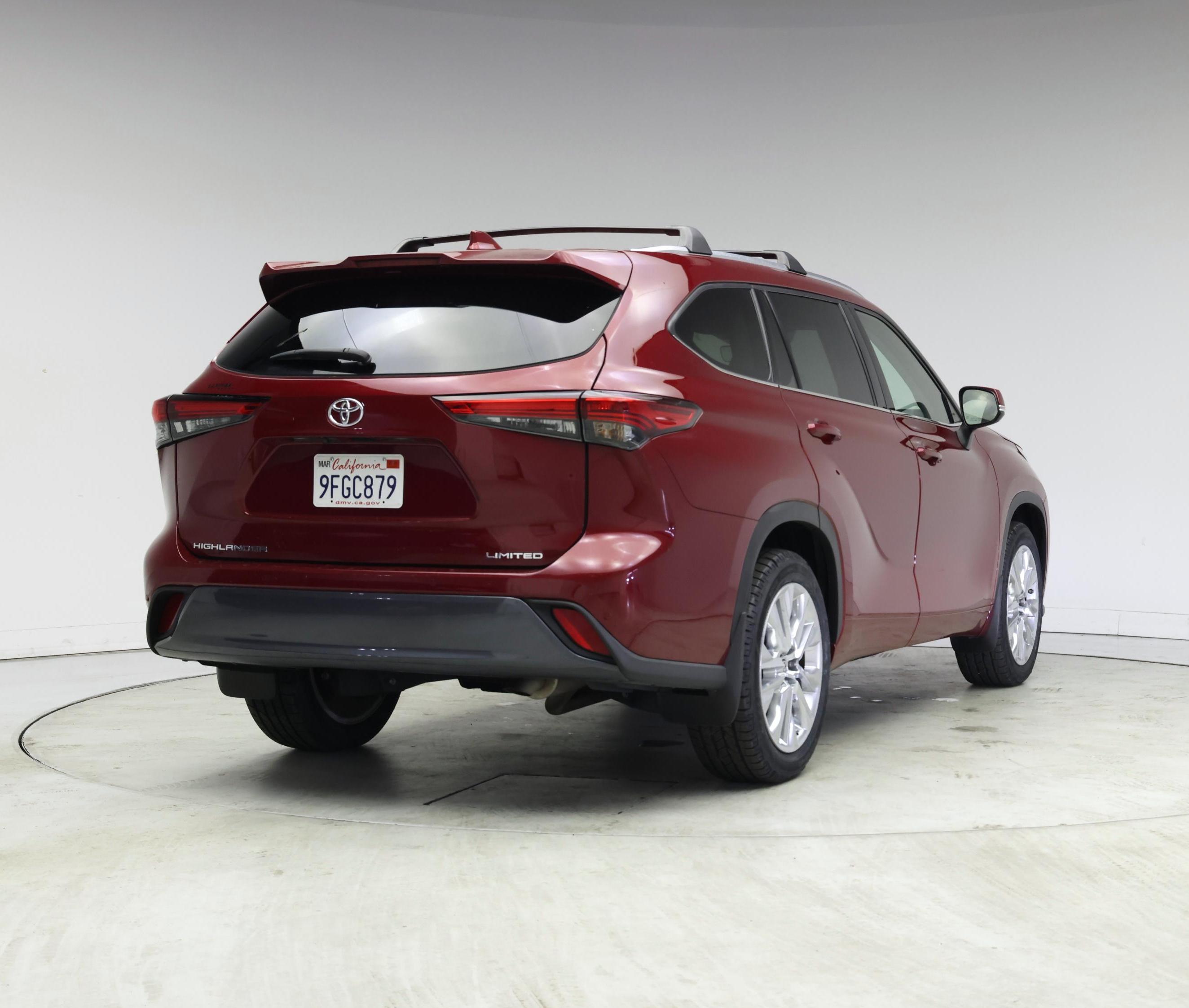 Thumbnail: 2023 Toyota Highlander - 8