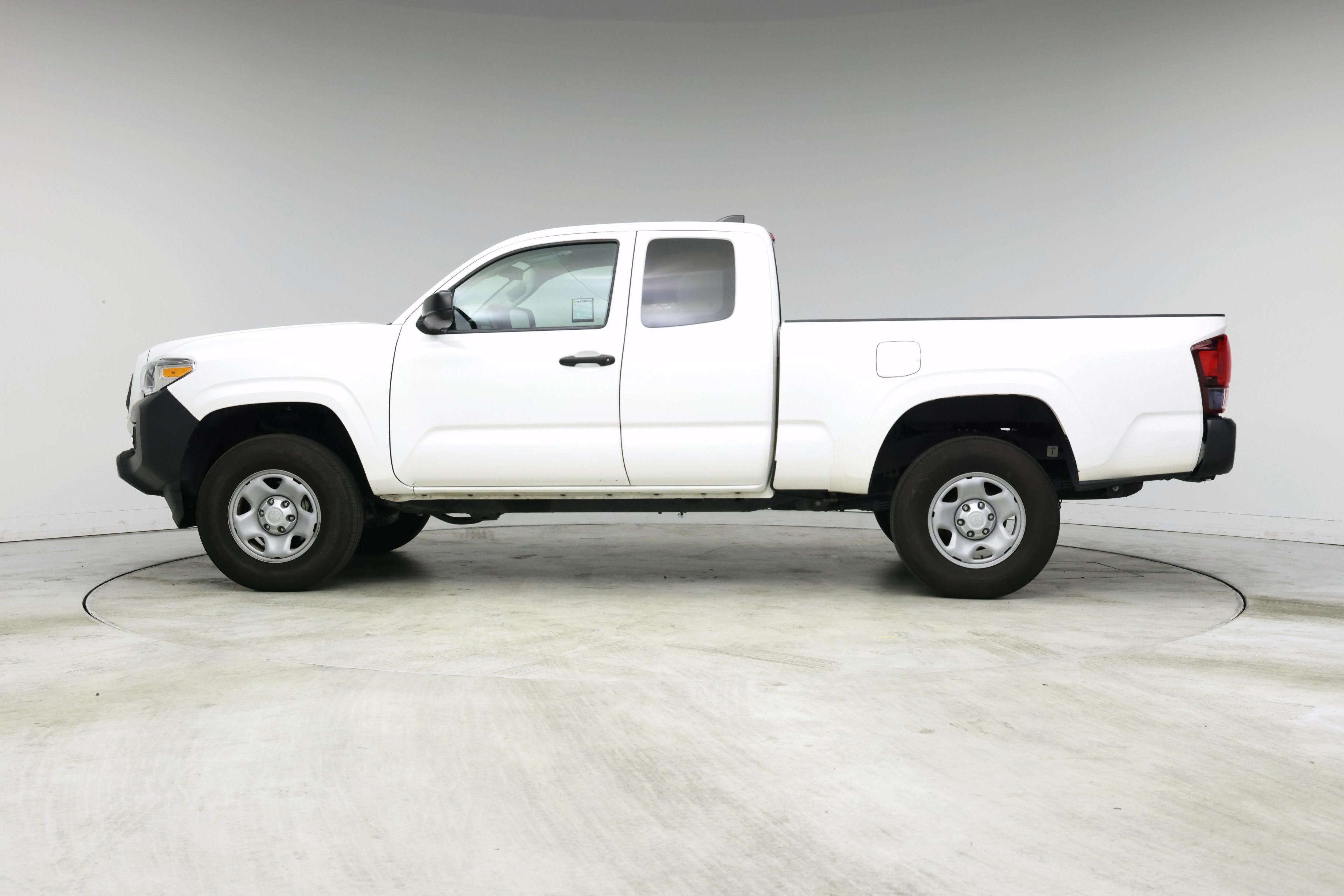 Thumbnail: 2022 Toyota Tacoma - 3