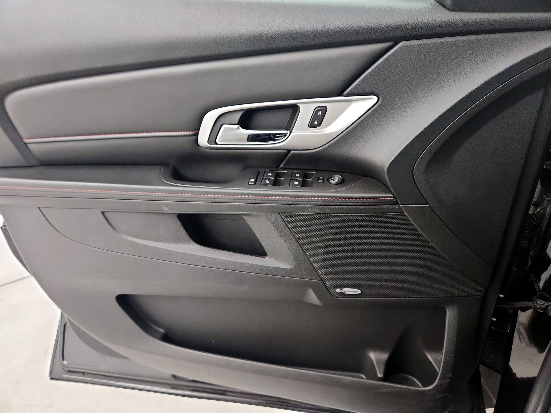 Thumbnail: 2015 GMC Terrain - 12