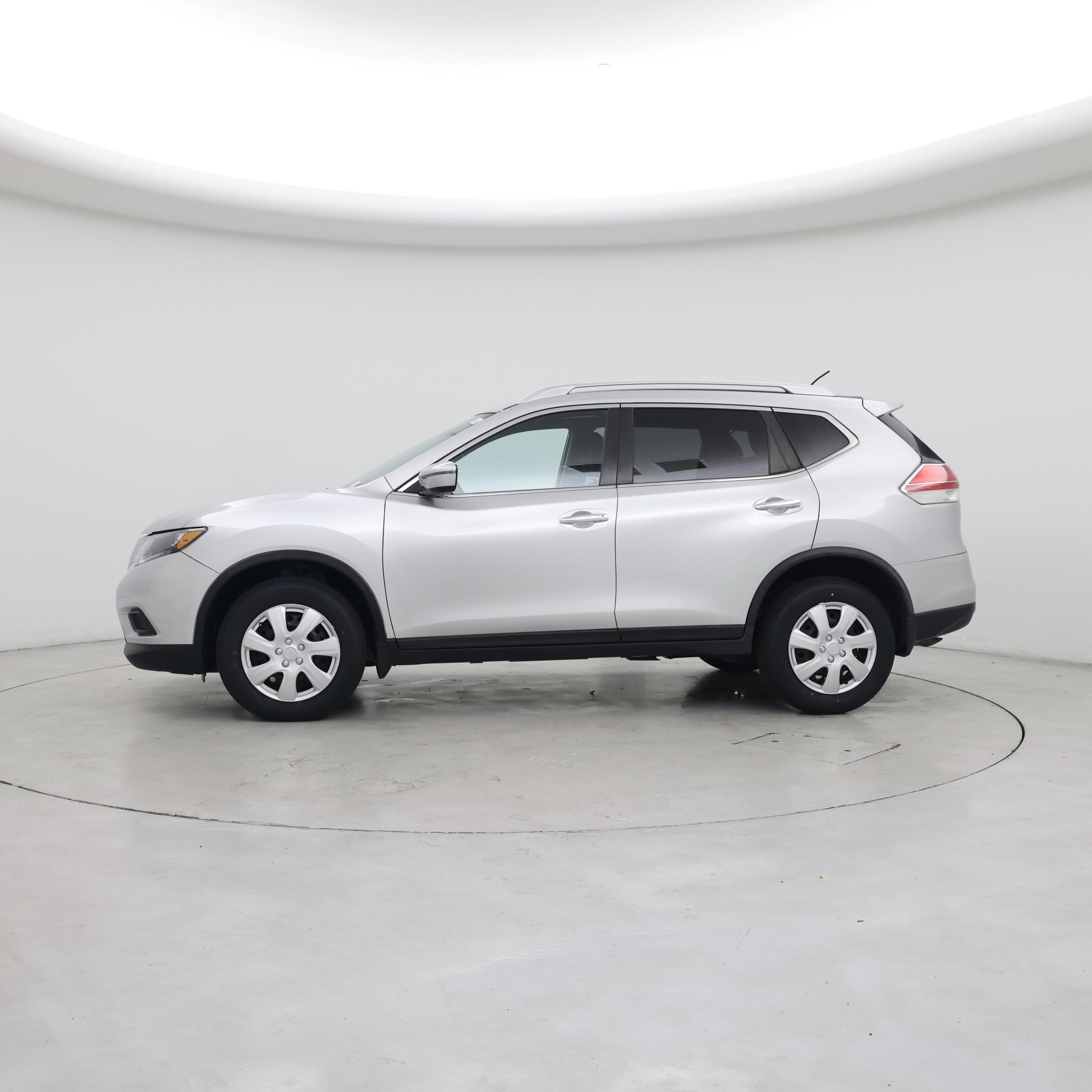 Thumbnail: 2016 Nissan Rogue - 3