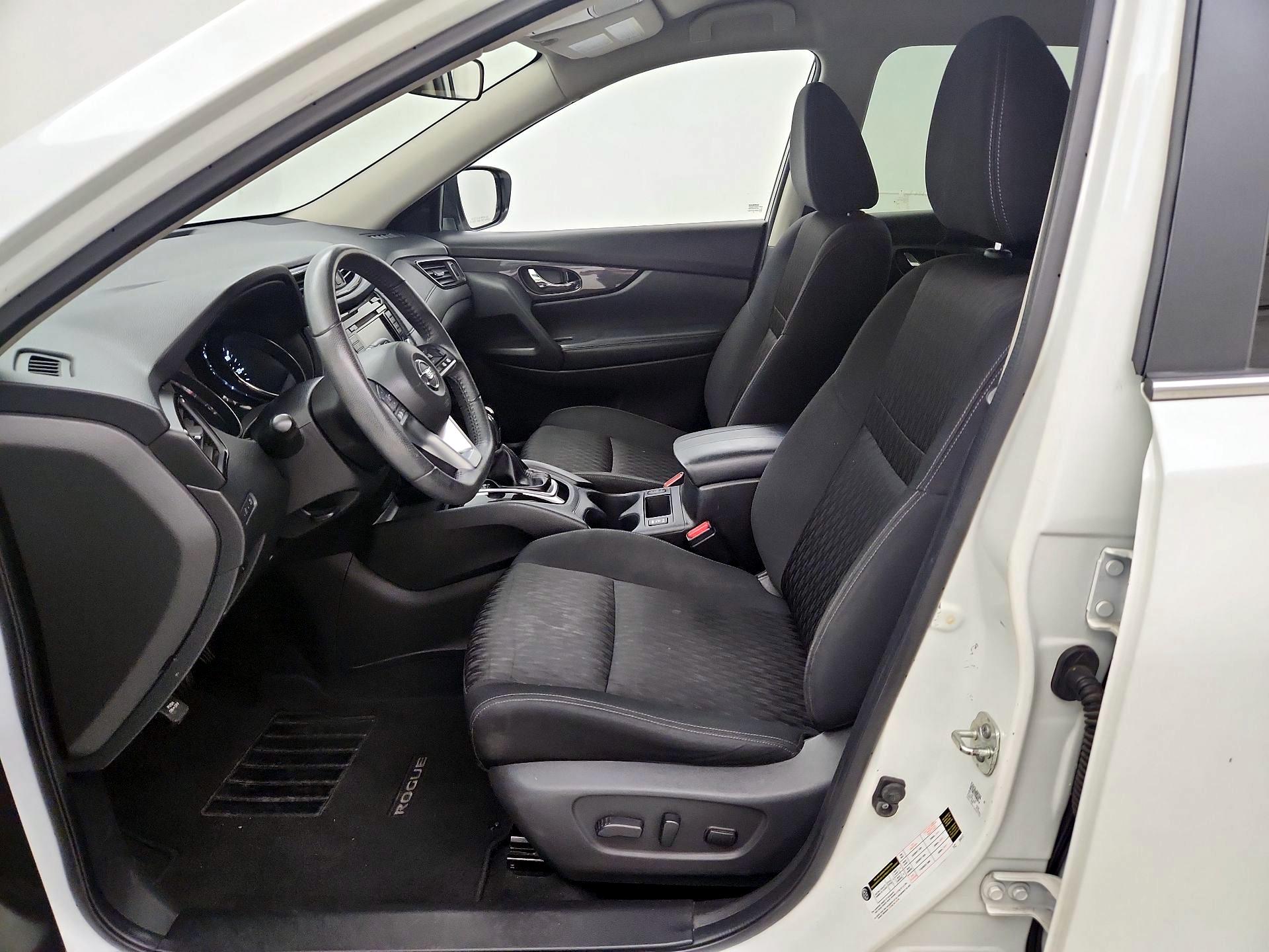 Thumbnail: 2020 Nissan Rogue - 11