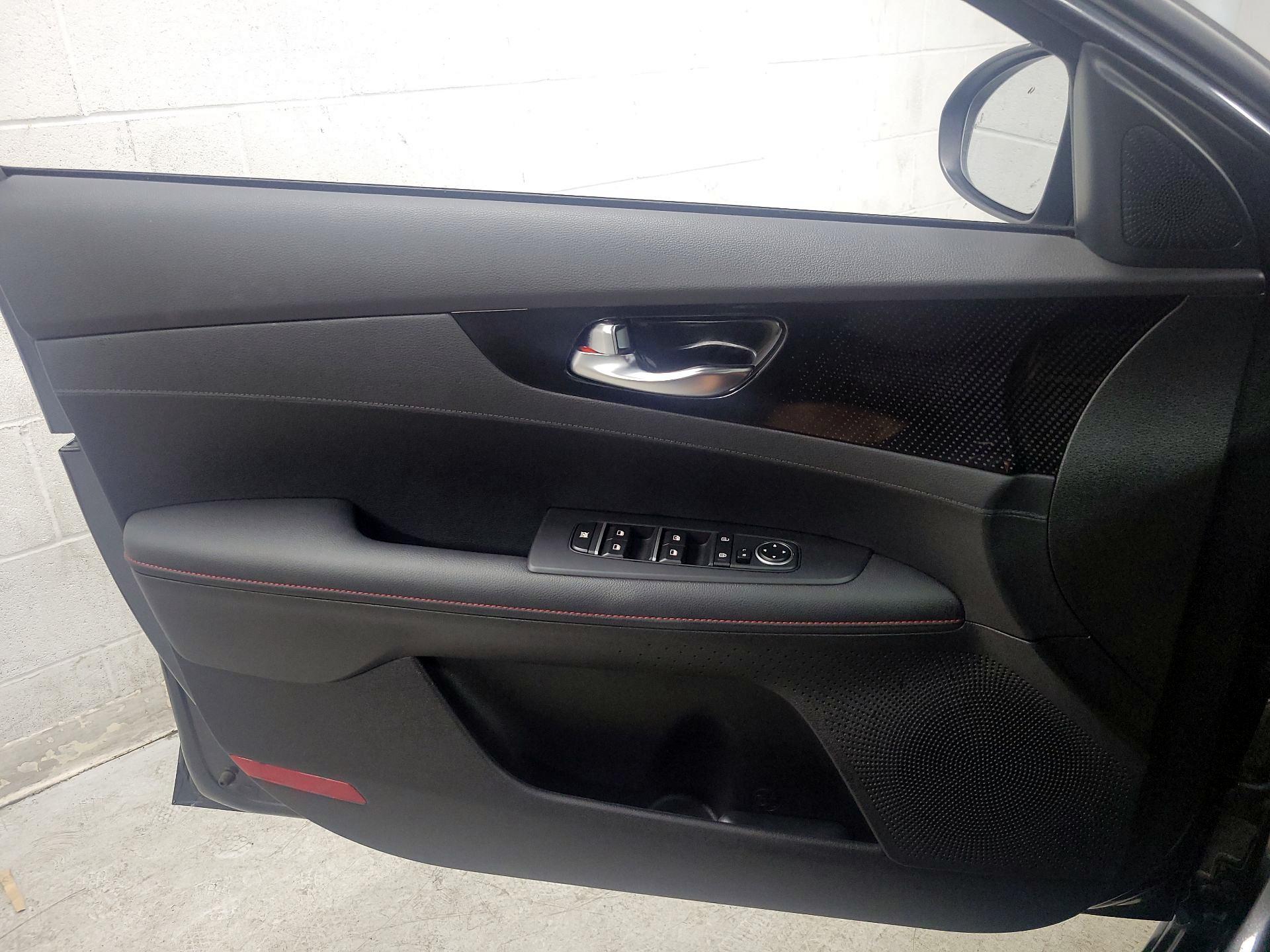 Thumbnail: 2024 Kia Forte - 12