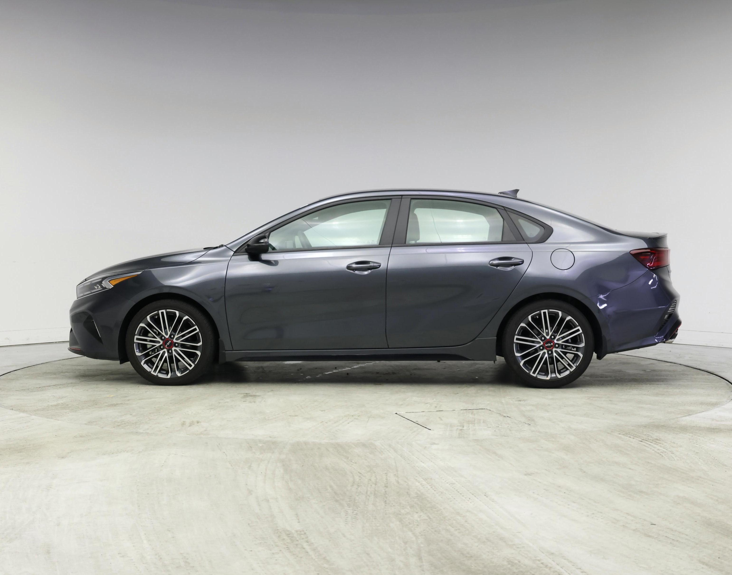 Thumbnail: 2024 Kia Forte - 3