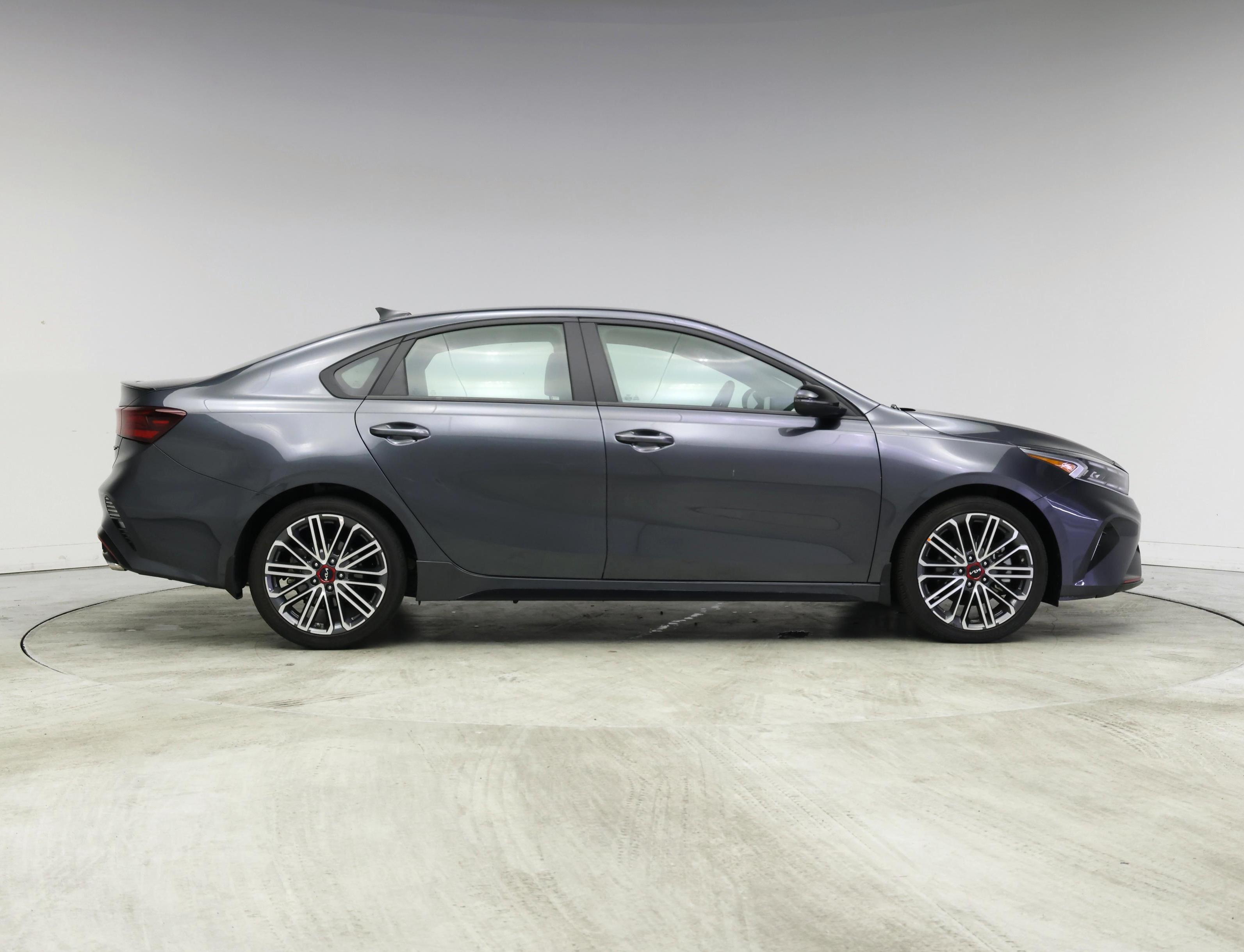 Thumbnail: 2024 Kia Forte - 7