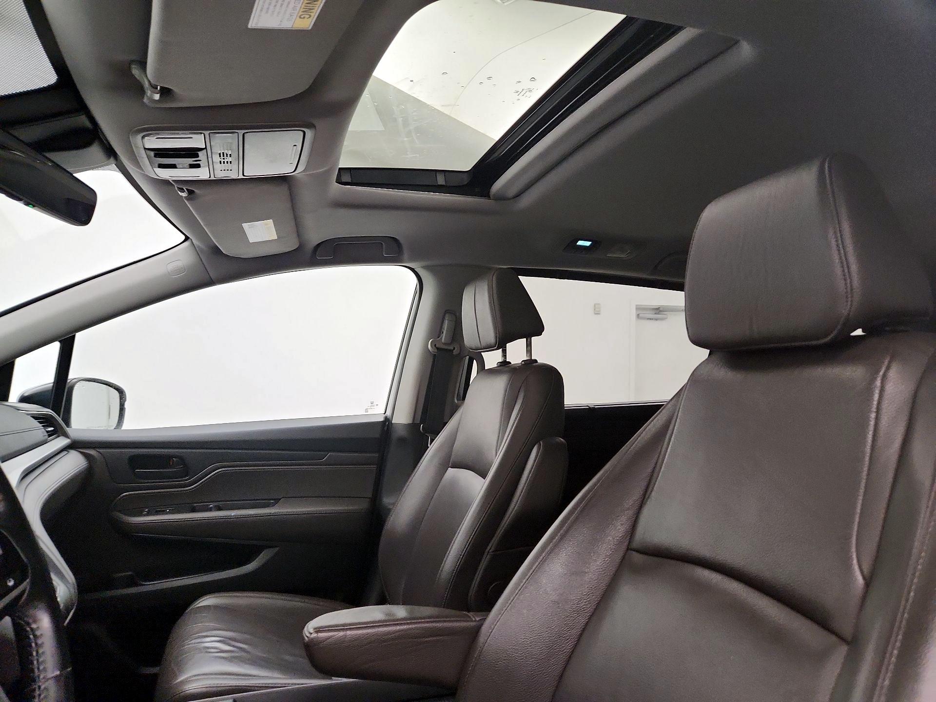 Thumbnail: 2019 Honda Odyssey - 18