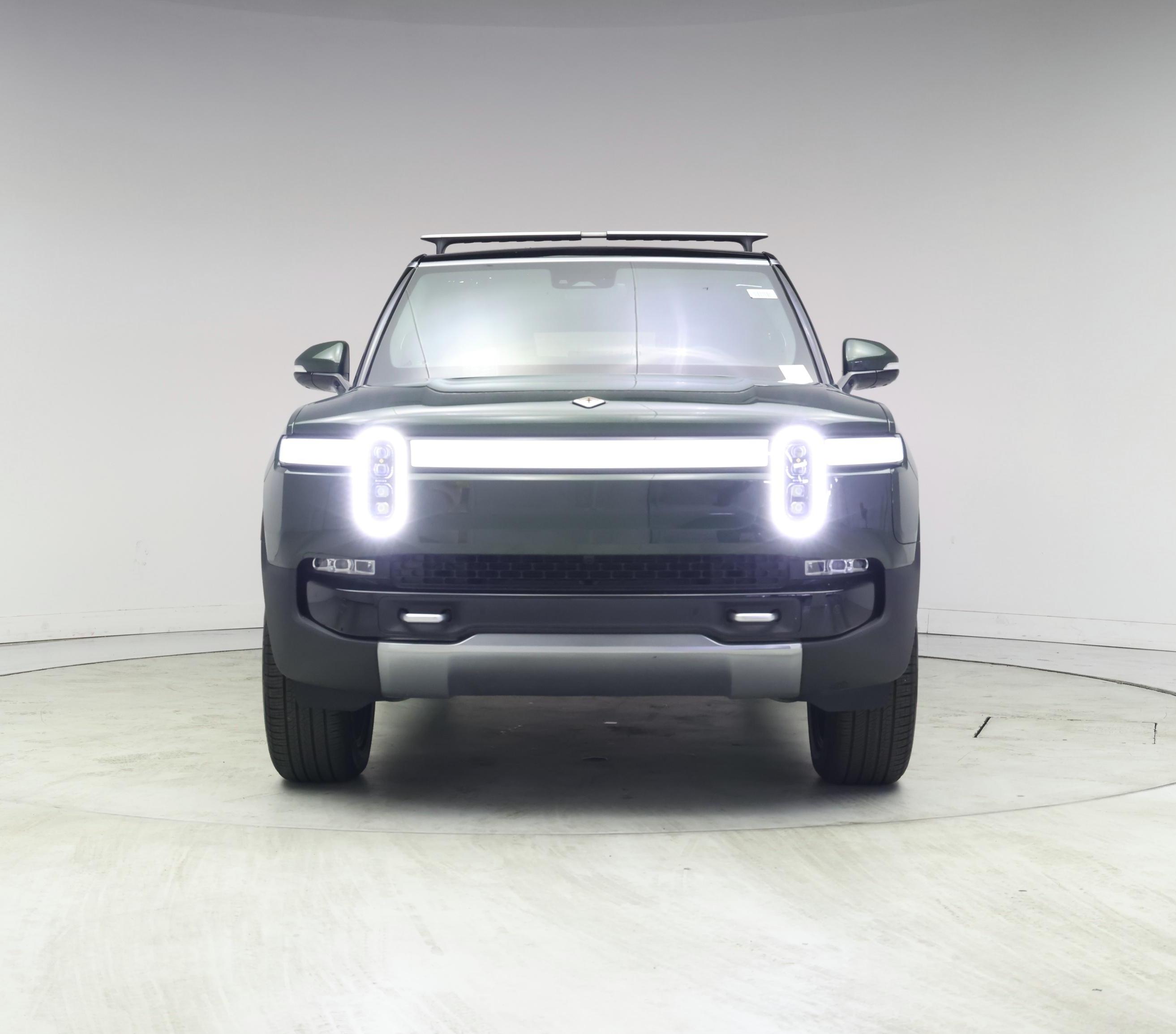Thumbnail: 2022 Rivian R1S - 5