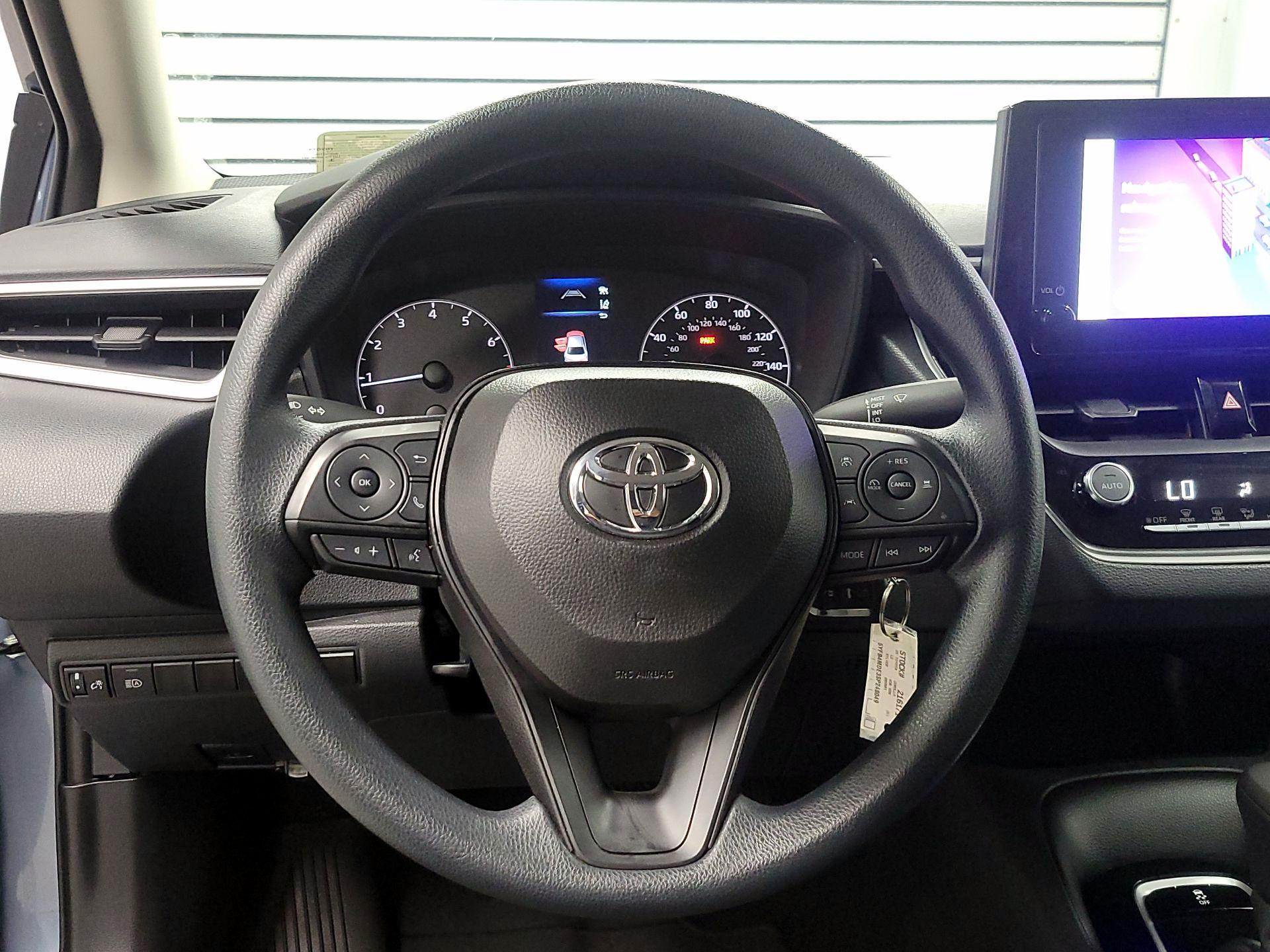 Thumbnail: 2025 Toyota Corolla - 10