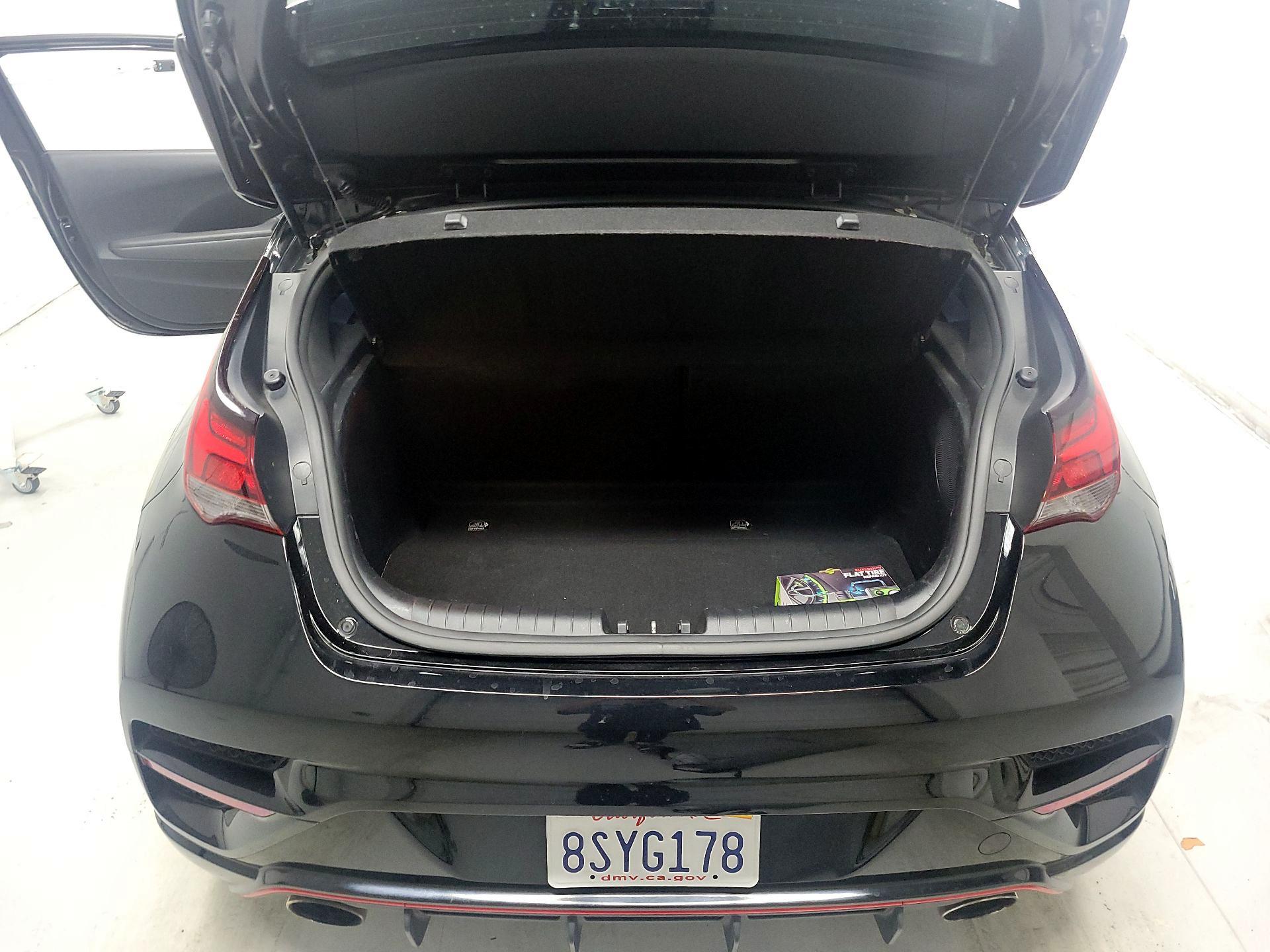 Thumbnail: 2021 Hyundai Veloster - 17