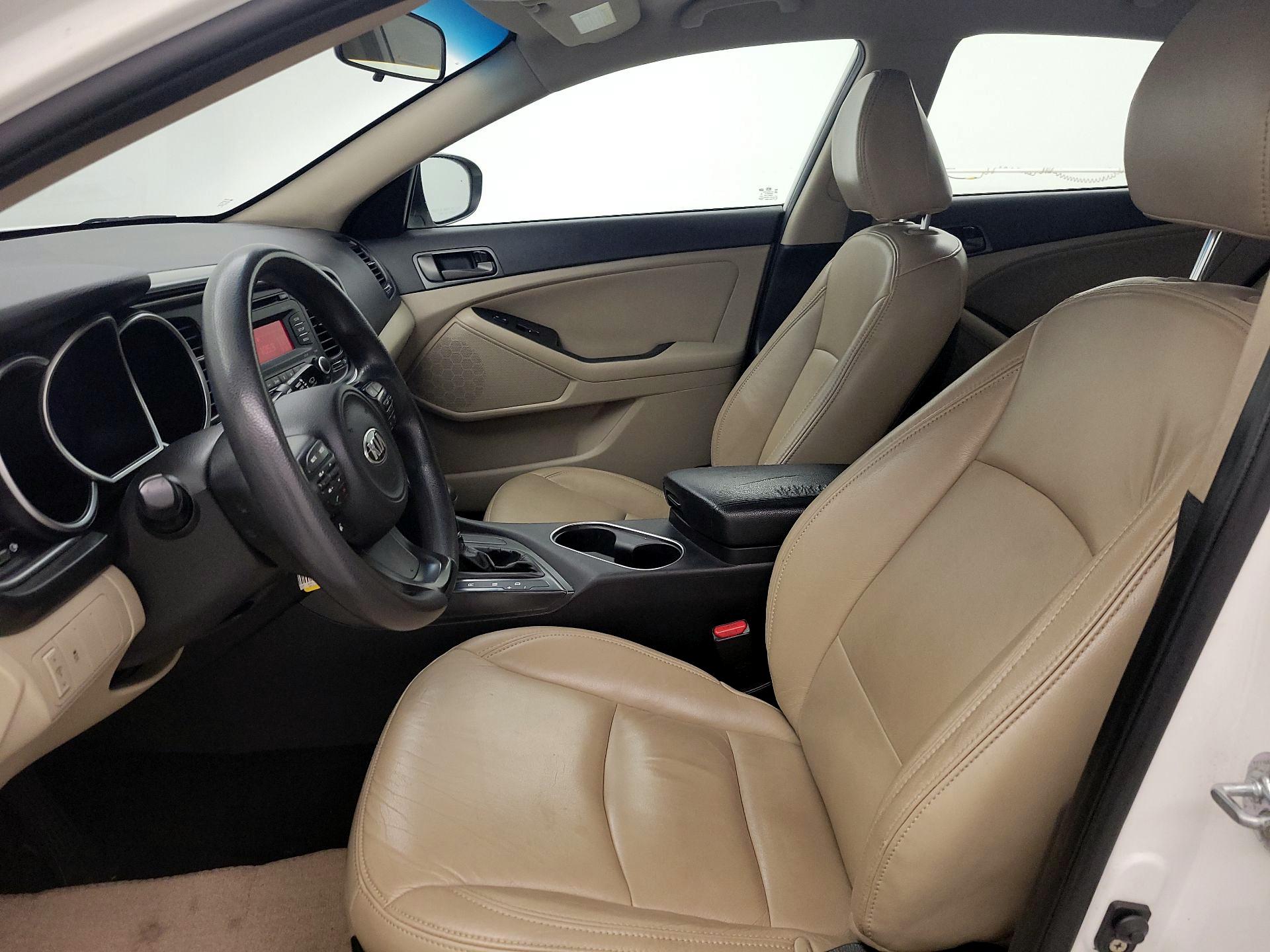 Thumbnail: 2015 Kia Optima - 11