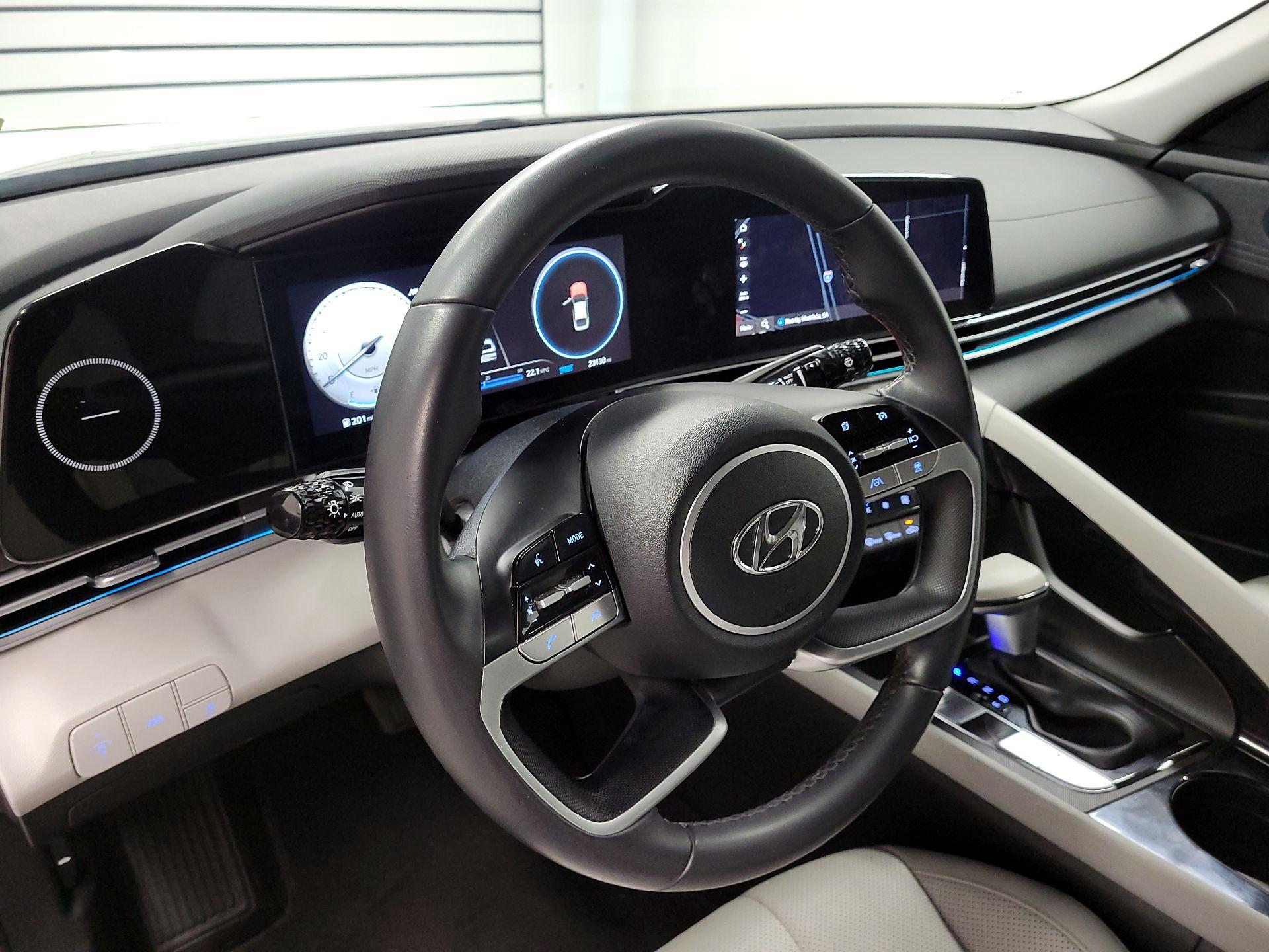 Thumbnail: 2023 Hyundai Elantra - 9
