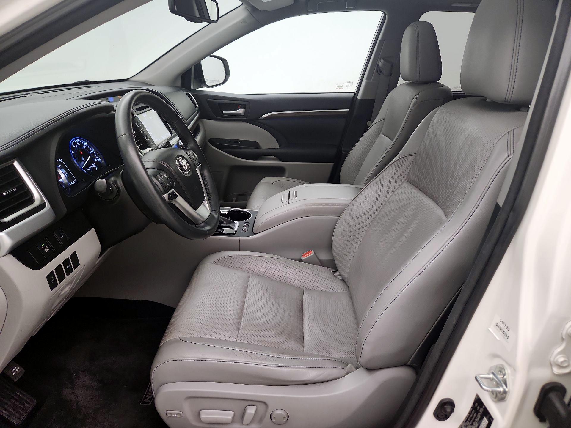 Thumbnail: 2014 Toyota Highlander - 11