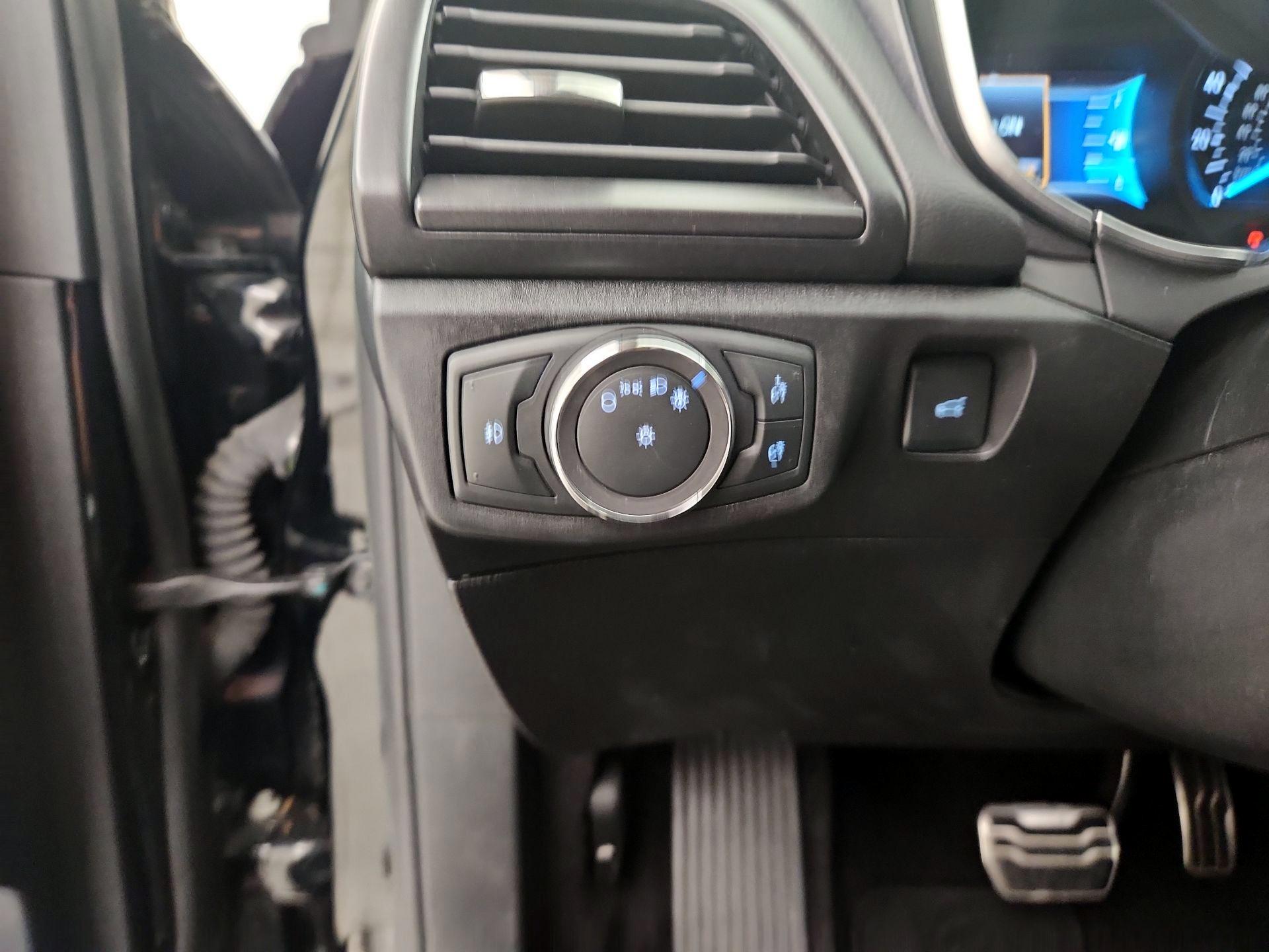 Thumbnail: 2018 Ford Fusion - 13