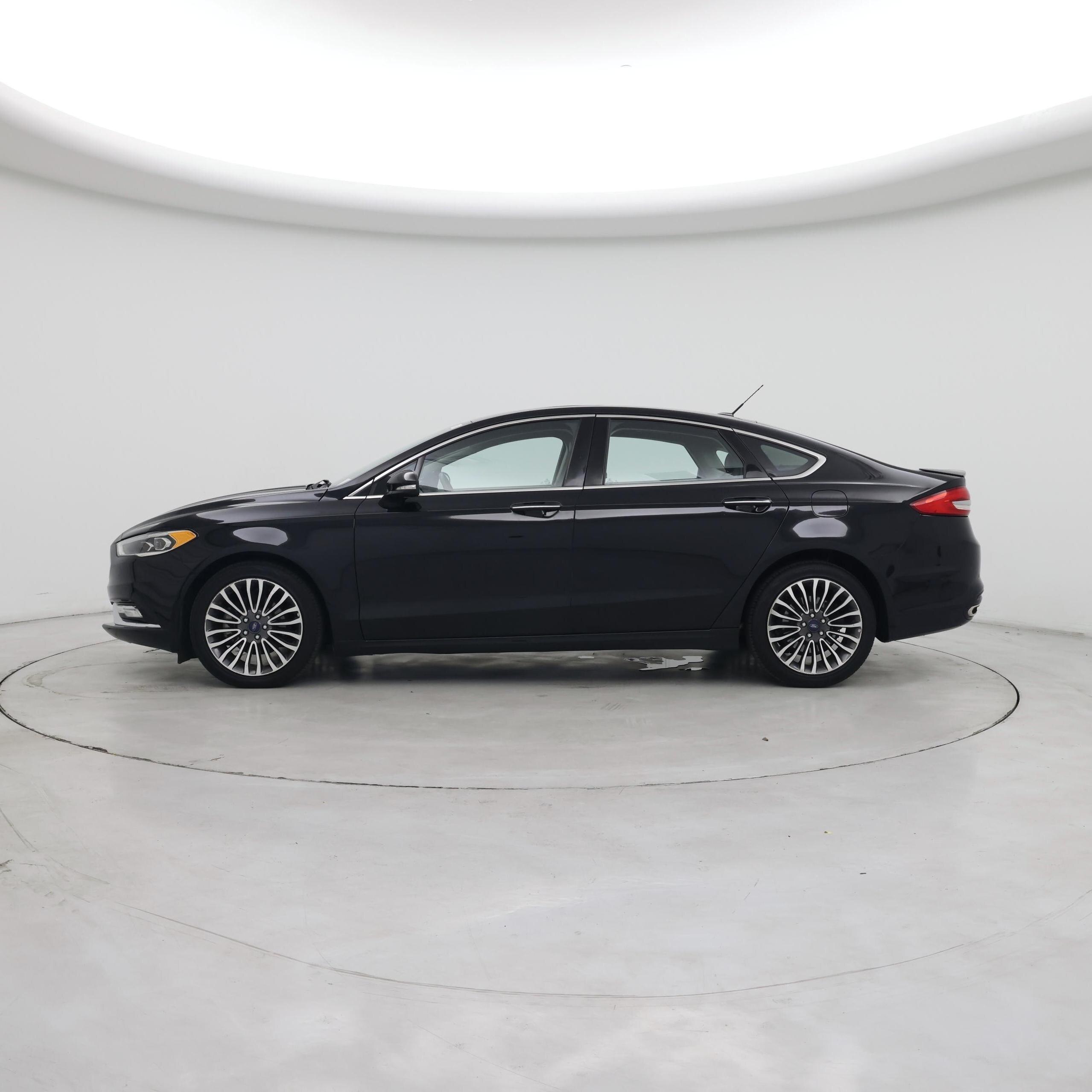 Thumbnail: 2018 Ford Fusion - 3