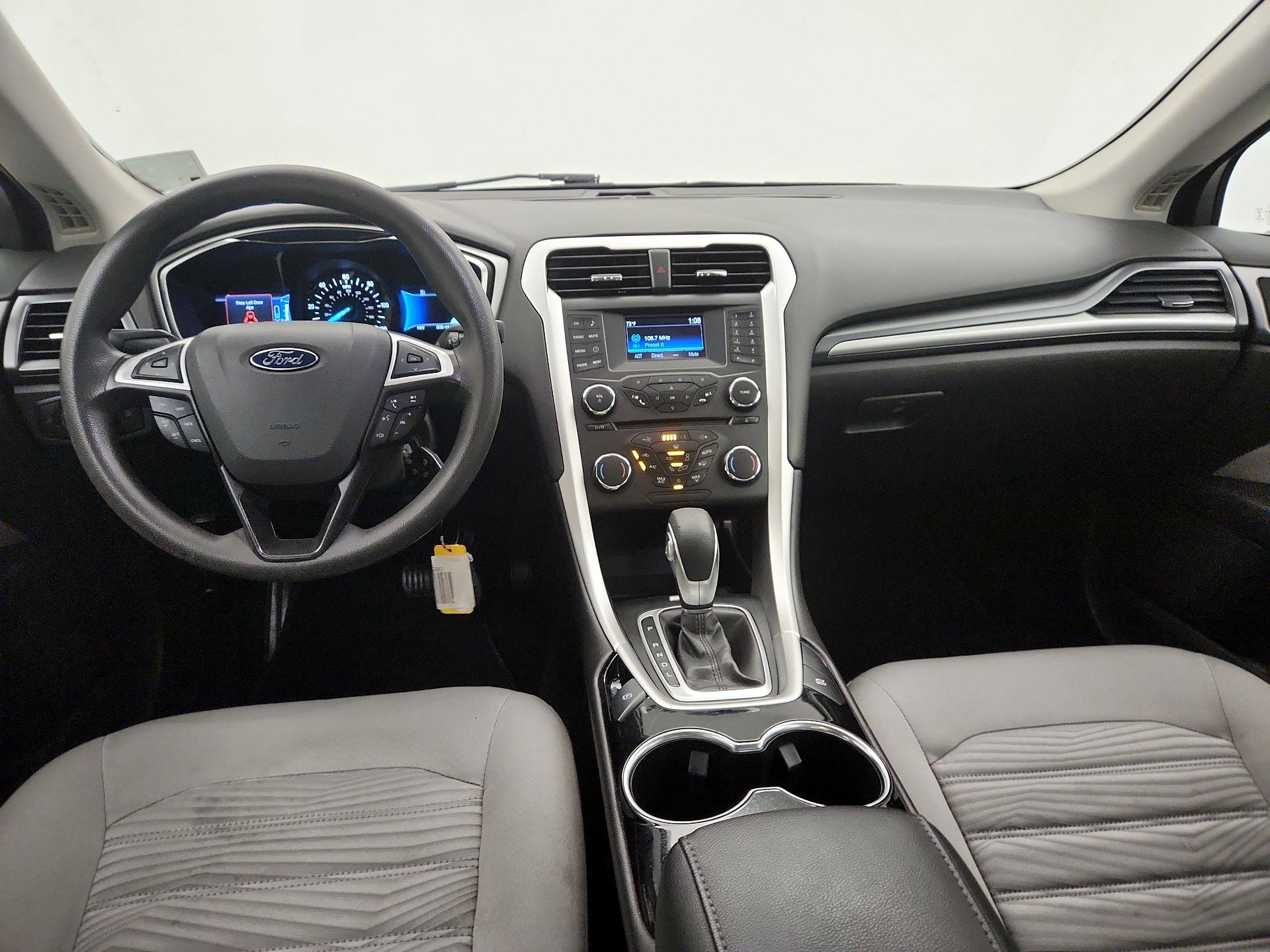 Thumbnail: 2016 Ford Fusion - 9