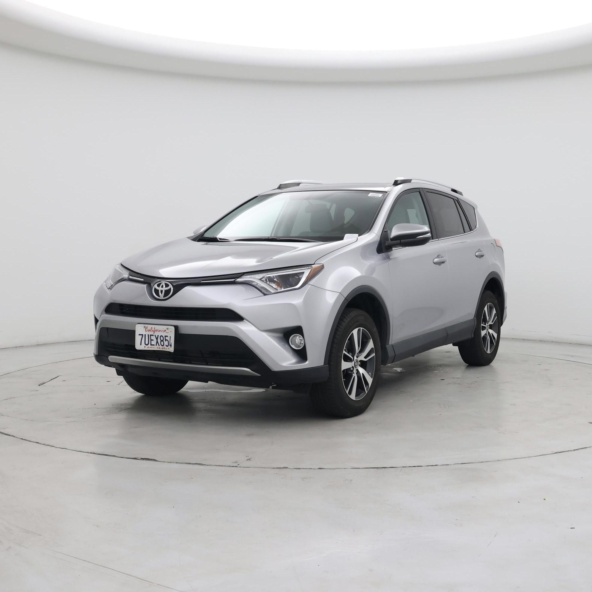 Thumbnail: 2016 Toyota RAV4 - 4