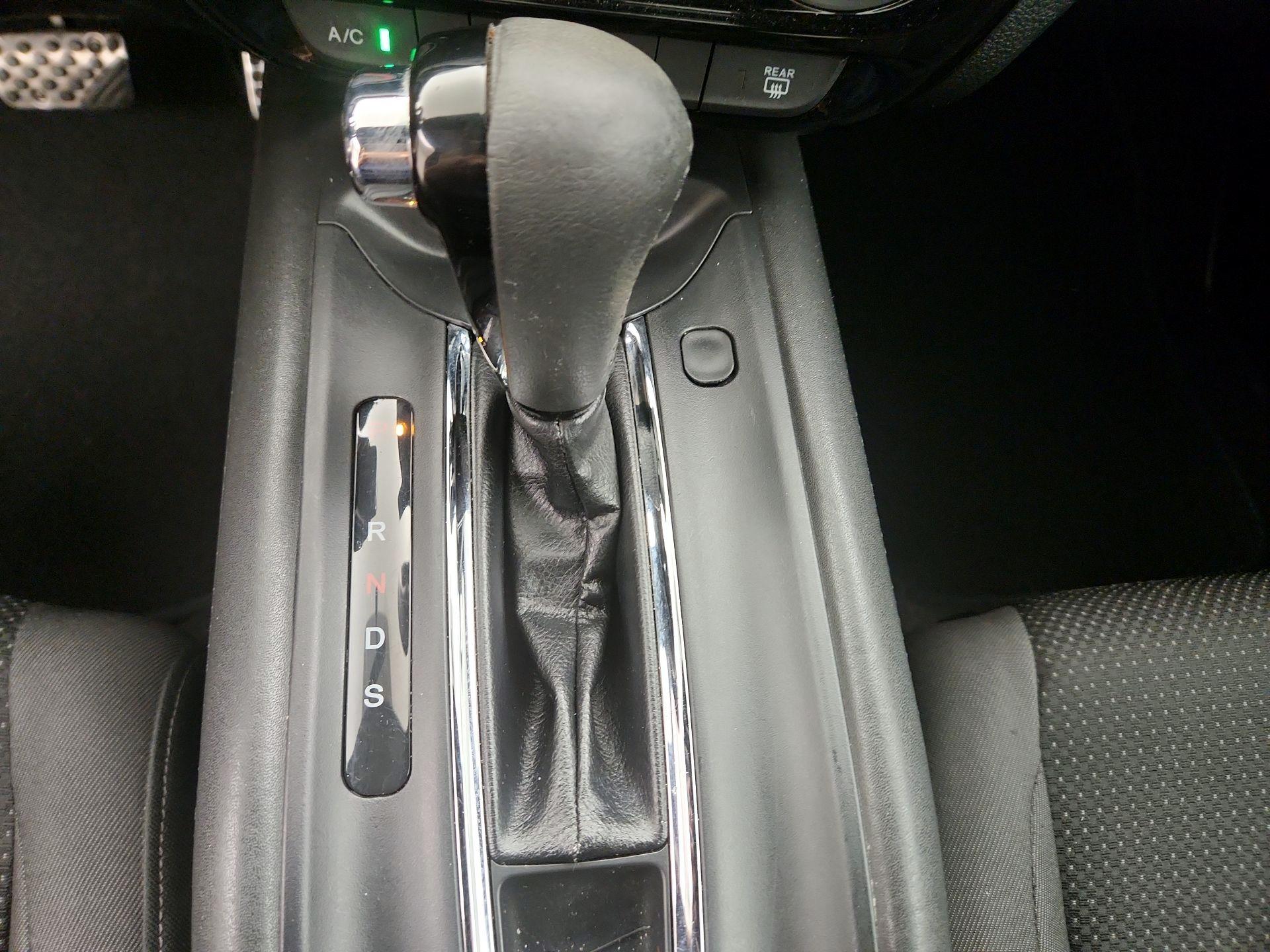 Thumbnail: 2019 Honda HR-V - 17