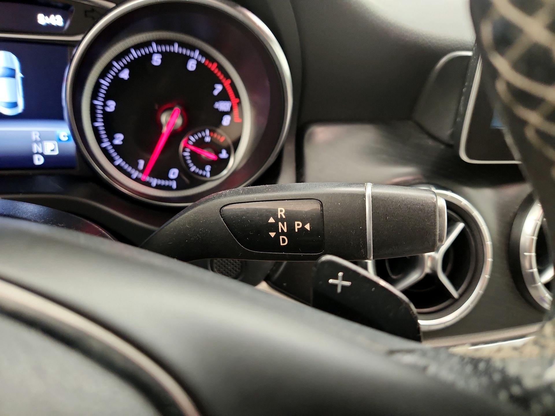 Thumbnail: 2018 Mercedes-Benz CLA - 18