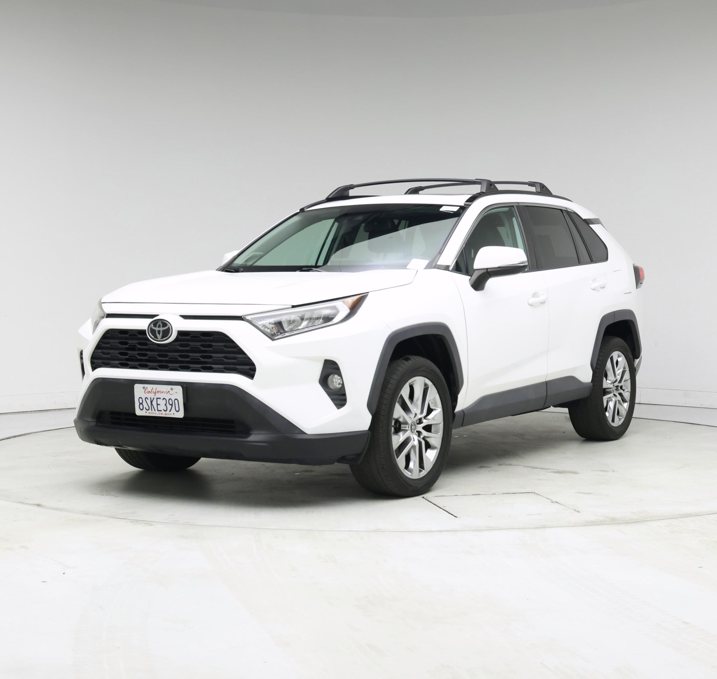 Thumbnail: 2020 Toyota RAV4 - 4