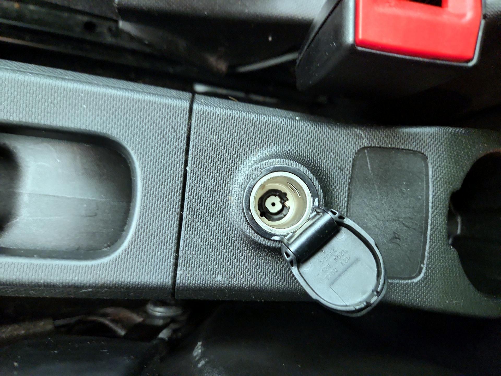 Thumbnail: 2016 smart fortwo - 17