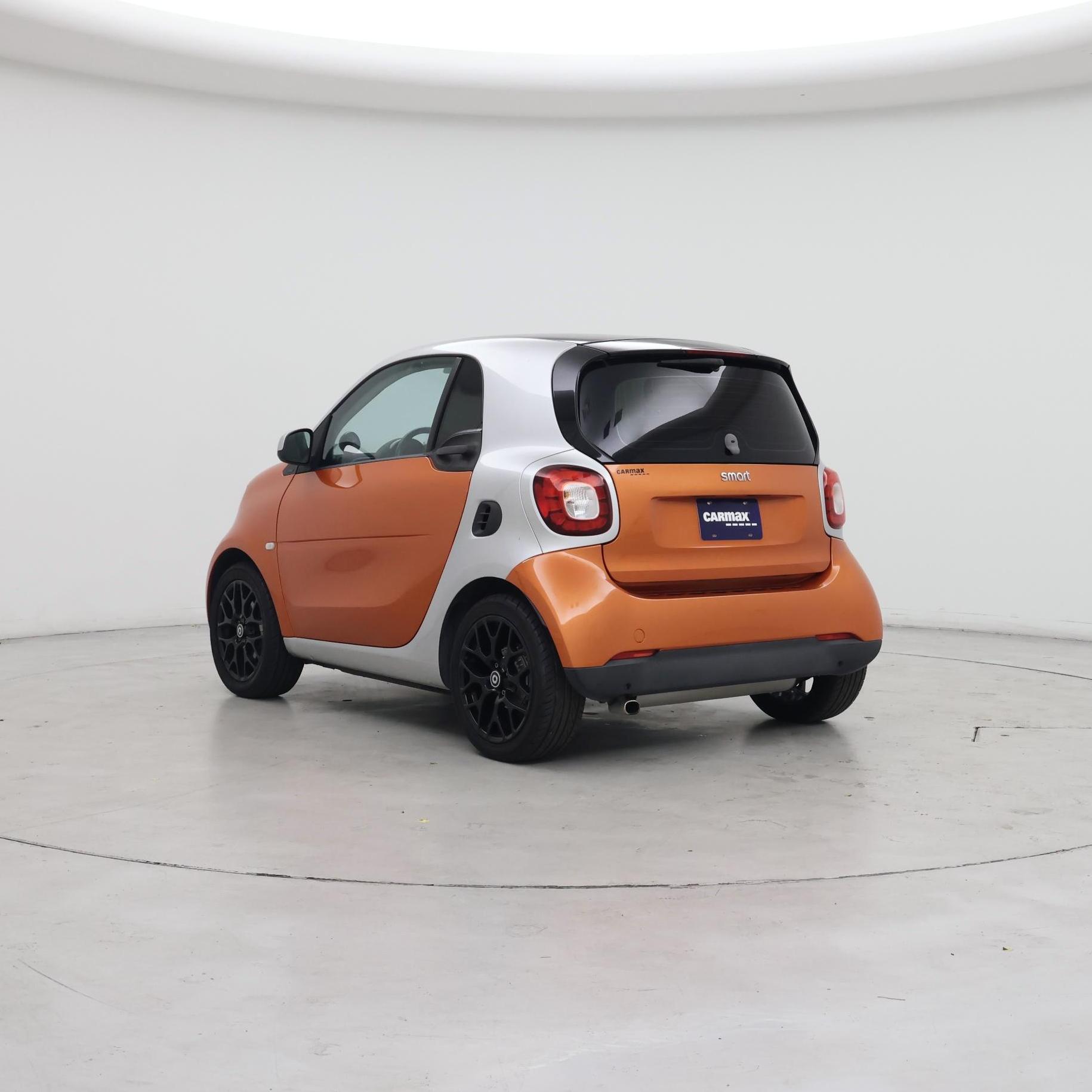 Thumbnail: 2016 smart fortwo - 2
