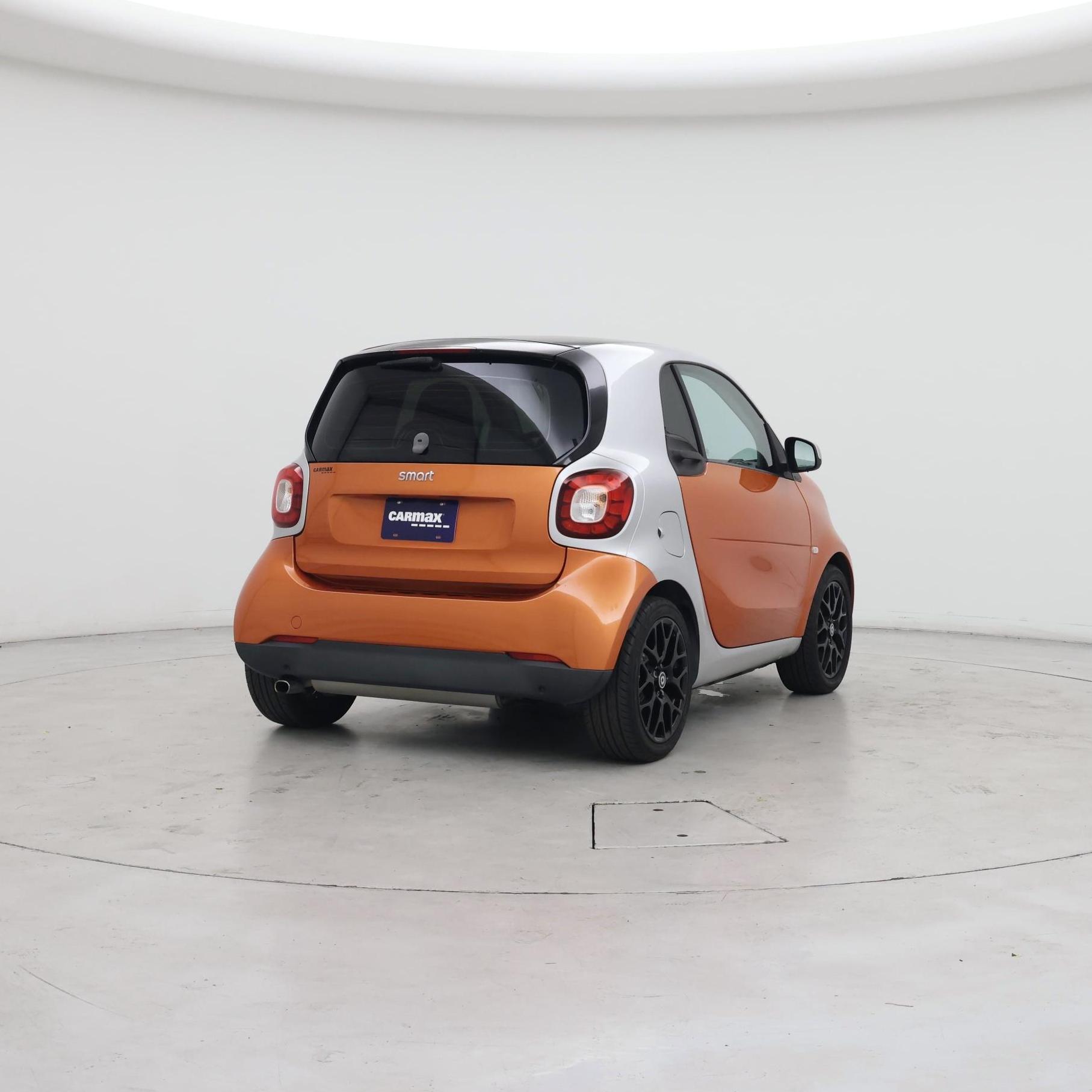 Thumbnail: 2016 smart fortwo - 8