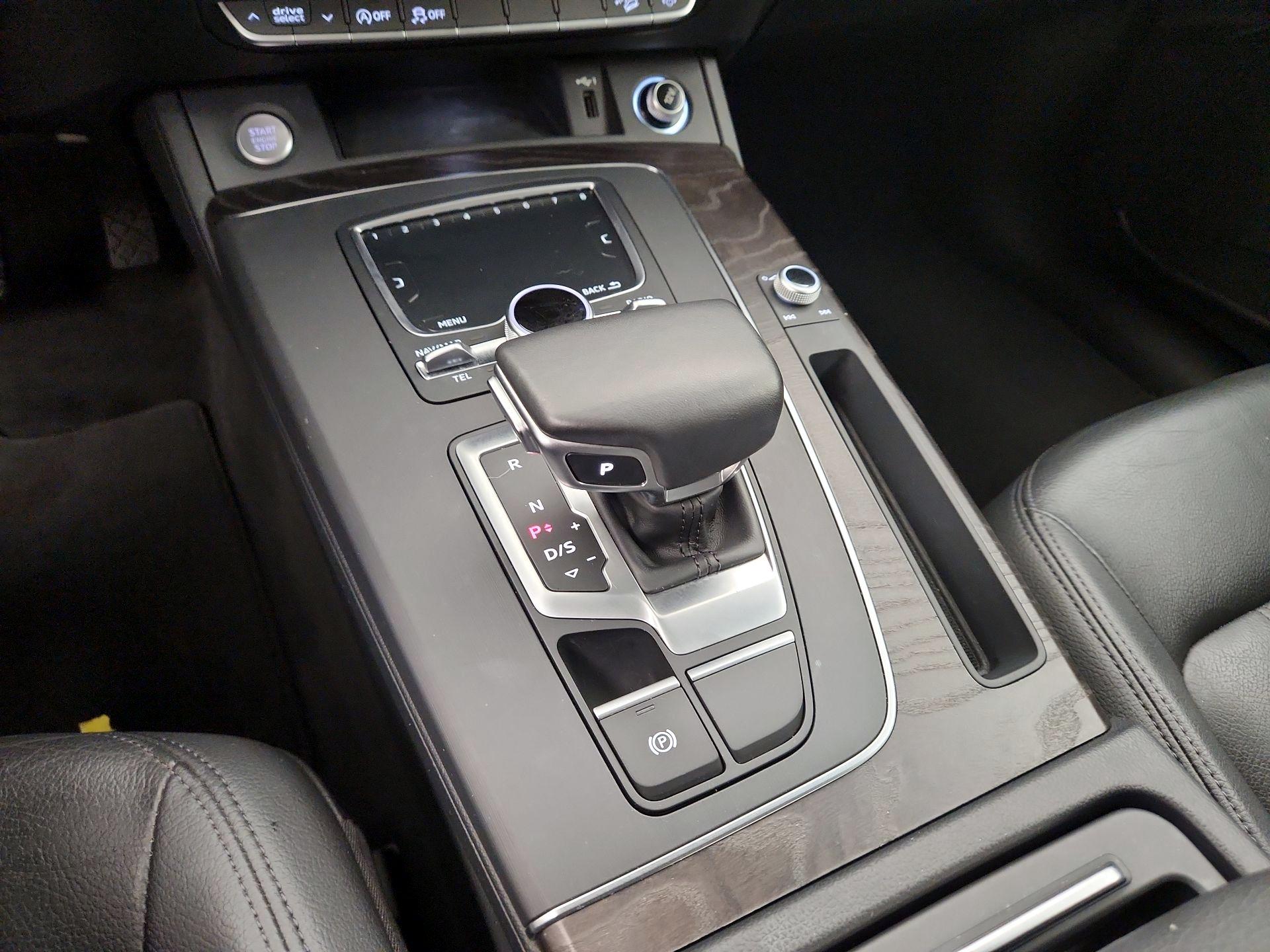 Thumbnail: 2018 Audi Q5 - 18