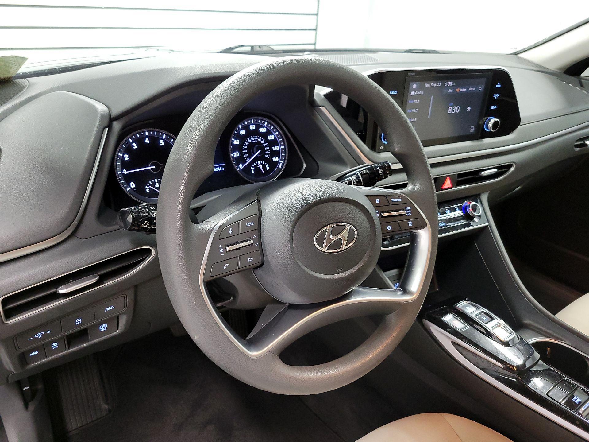 Thumbnail: 2023 Hyundai Sonata - 9