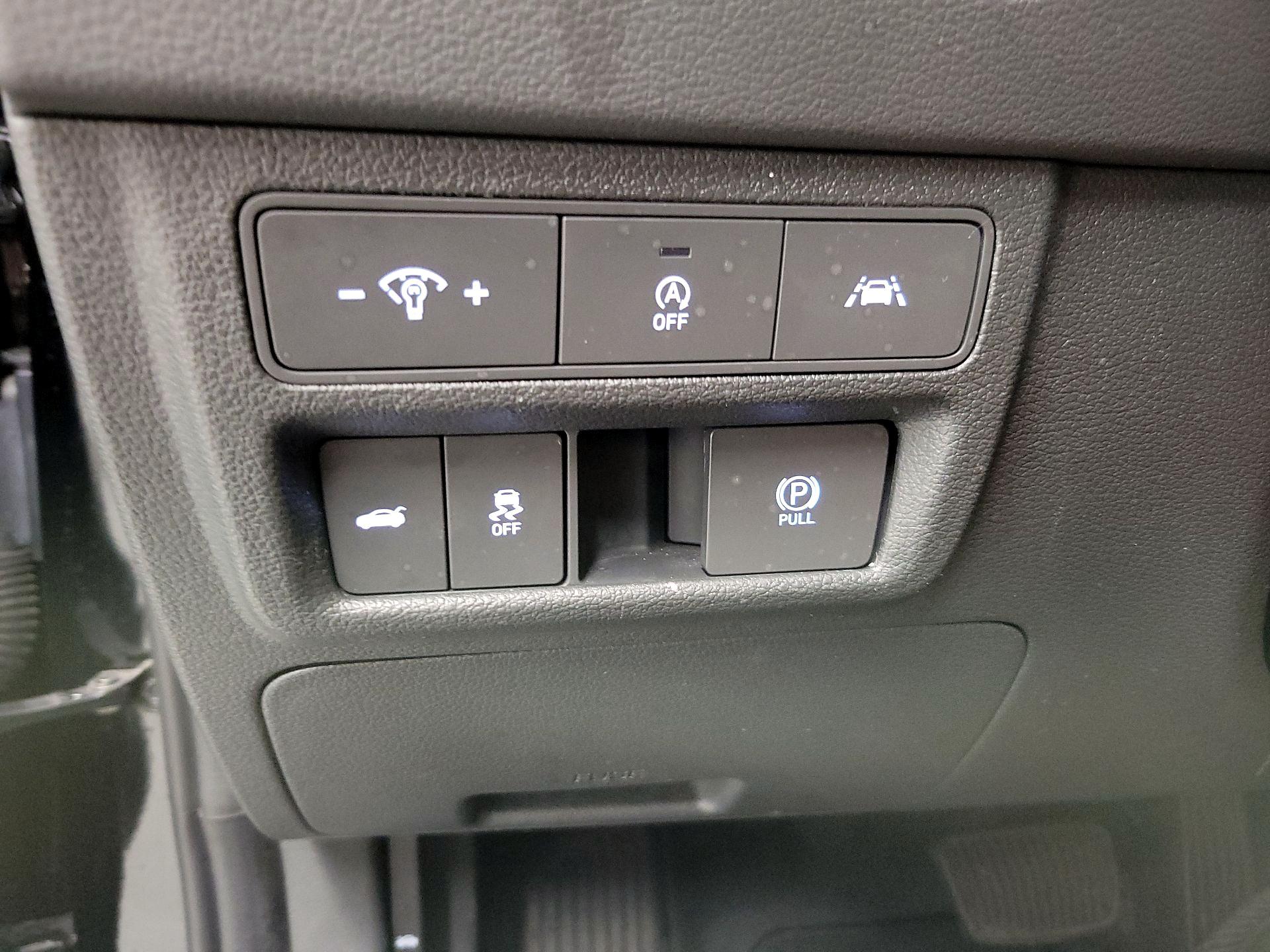 Thumbnail: 2023 Hyundai Sonata - 13