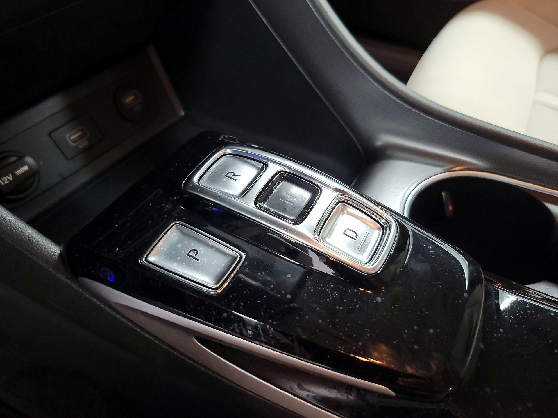 Thumbnail: 2023 Hyundai Sonata - 17