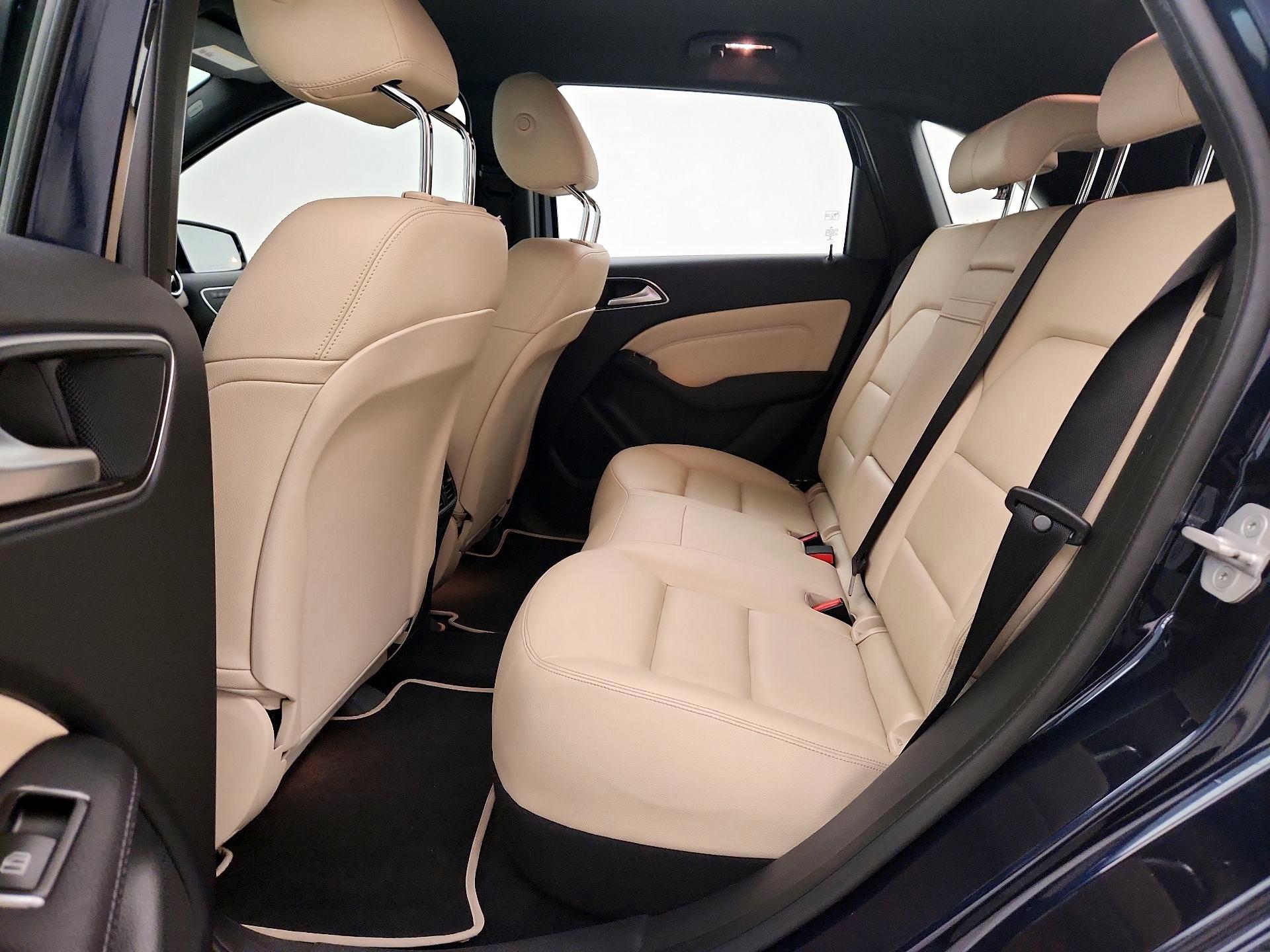 Thumbnail: 2017 Mercedes-Benz B-Class - 19