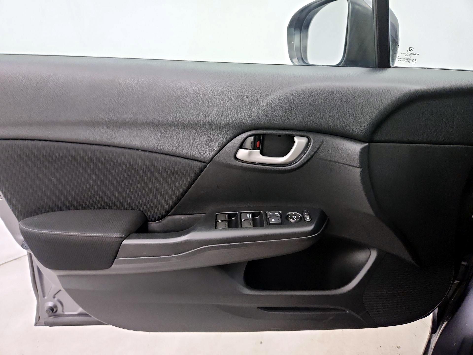 Thumbnail: 2015 Honda Civic - 12
