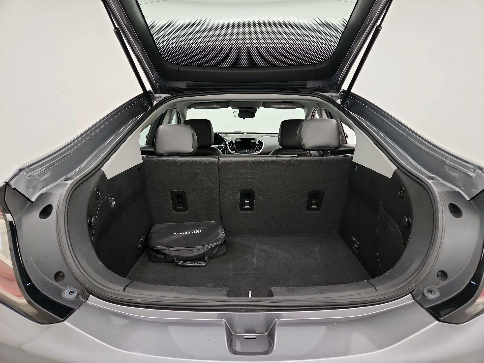 Thumbnail: 2018 Chevrolet Volt - 20