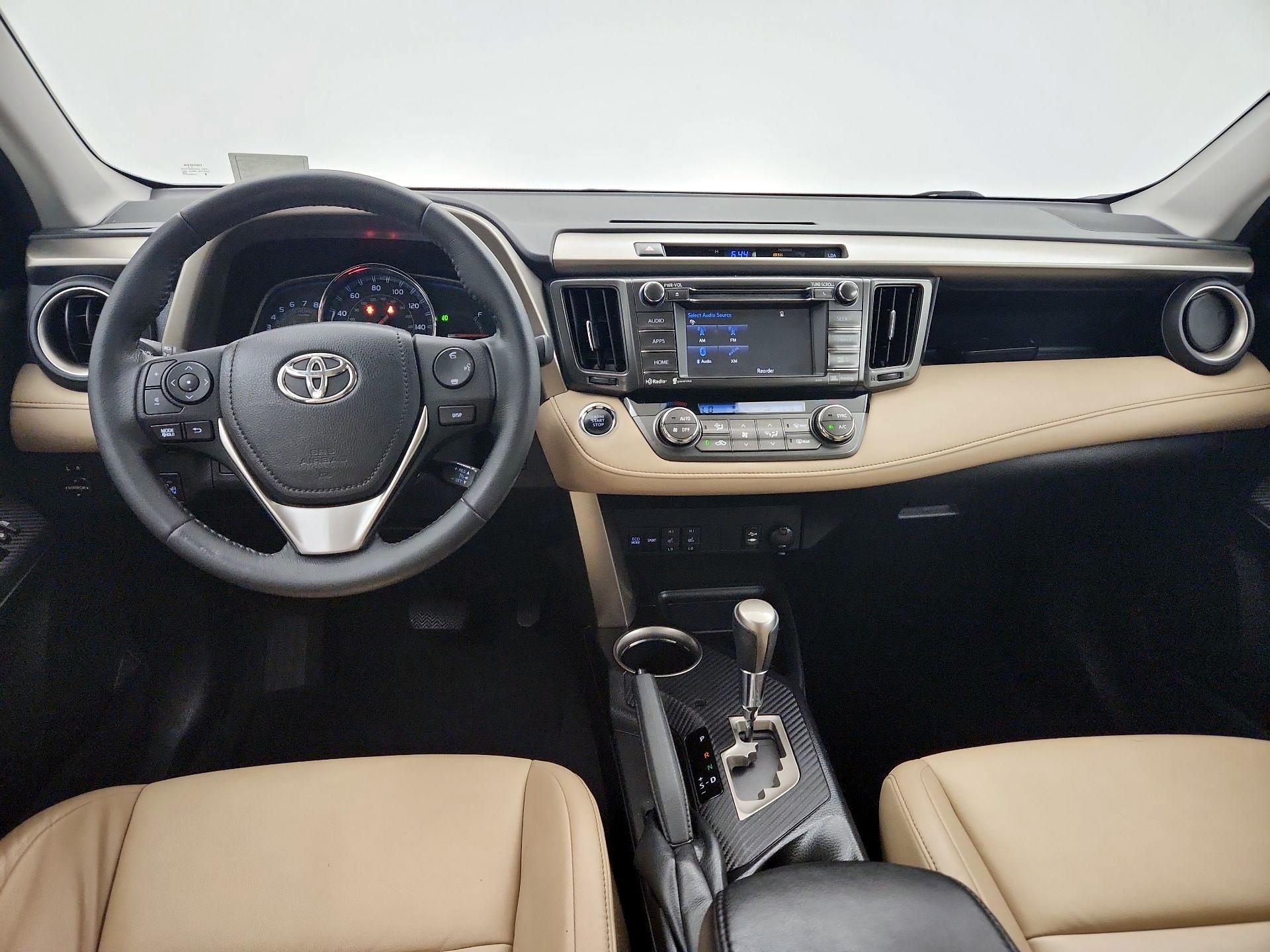 Thumbnail: 2015 Toyota RAV4 - 9