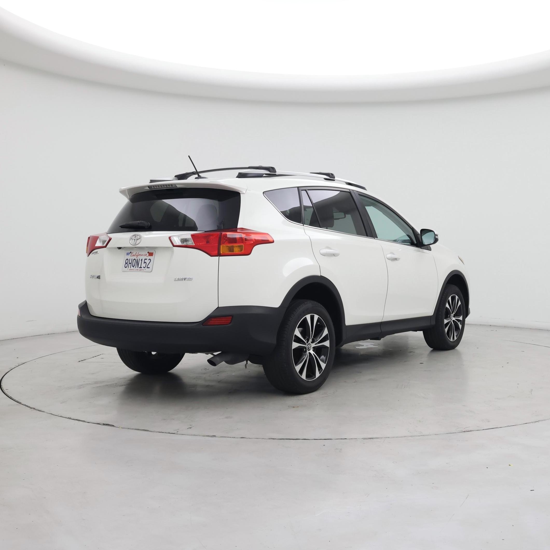 Thumbnail: 2015 Toyota RAV4 - 8
