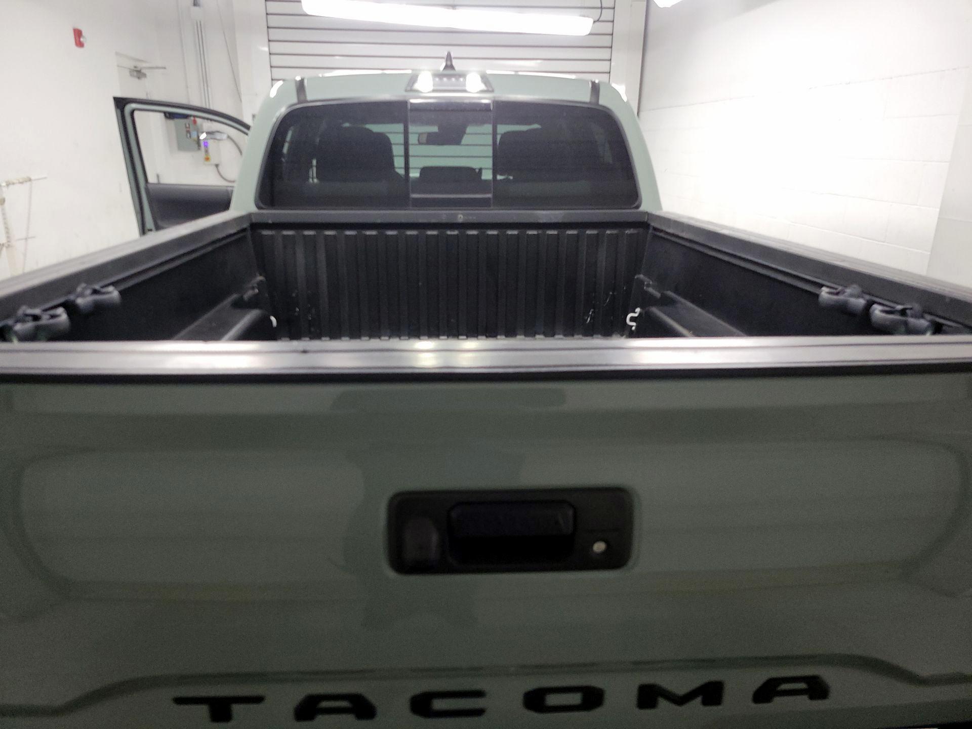 Thumbnail: 2023 Toyota Tacoma - 19
