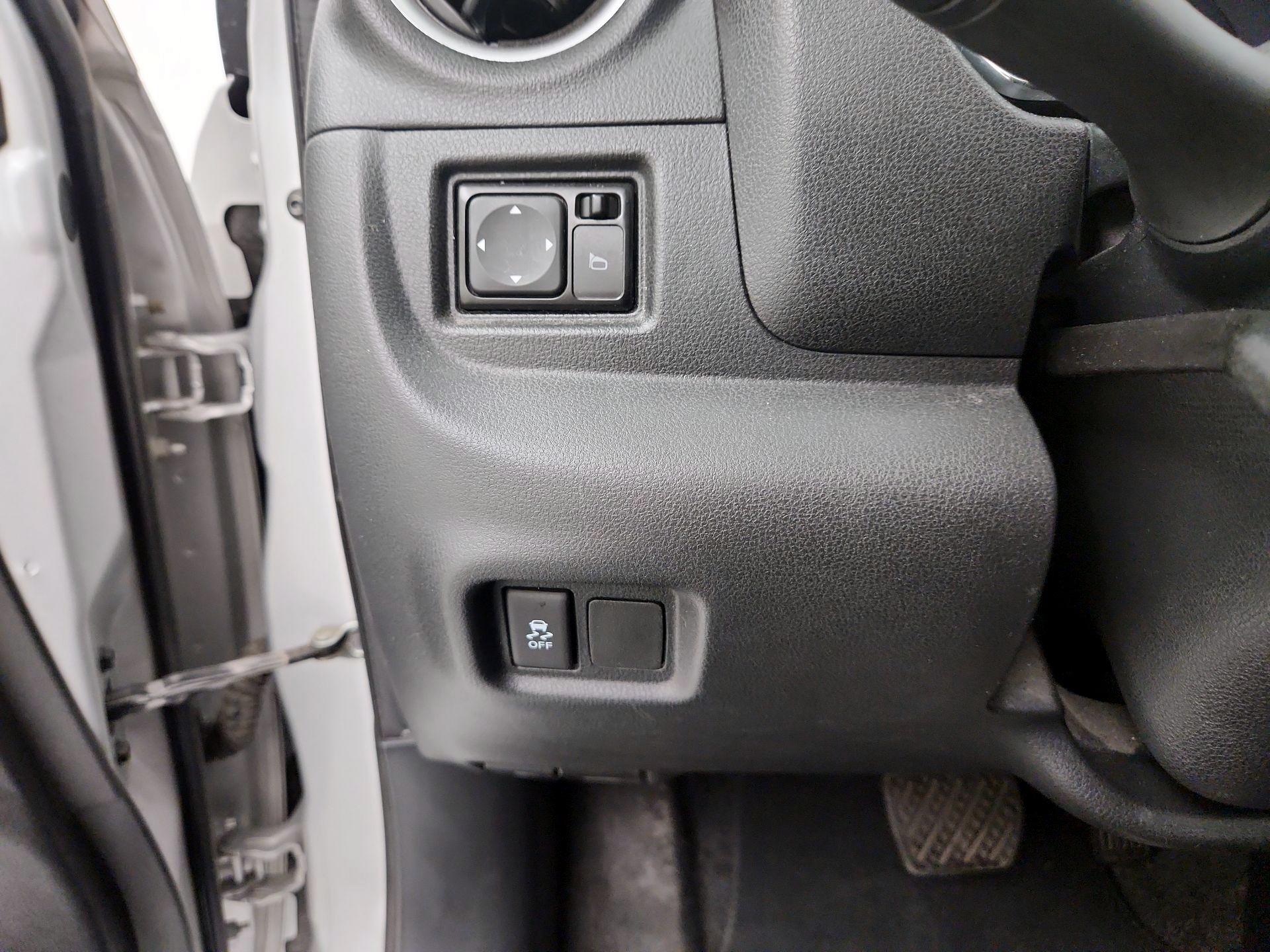 Thumbnail: 2016 Nissan Versa - 13