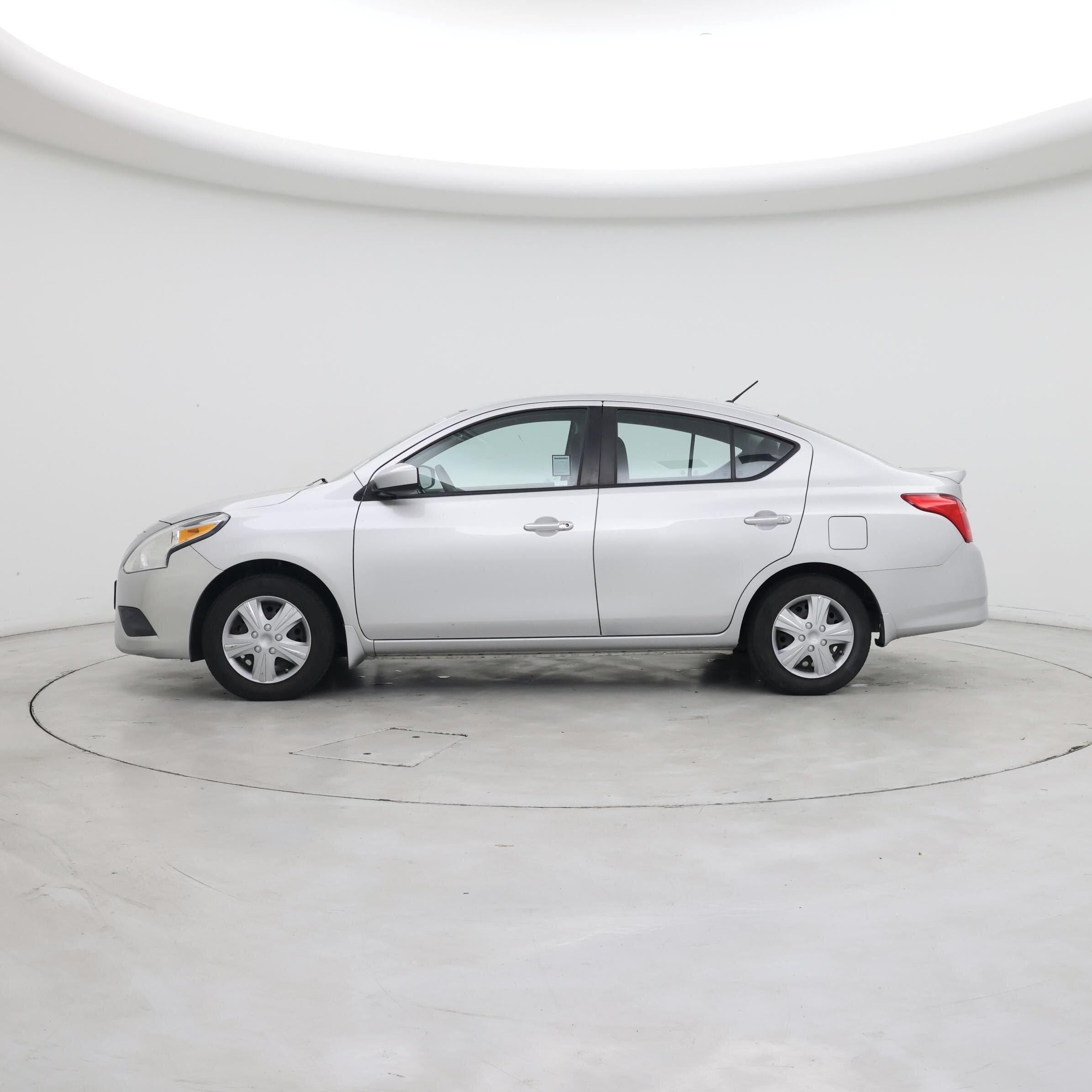 Thumbnail: 2016 Nissan Versa - 3