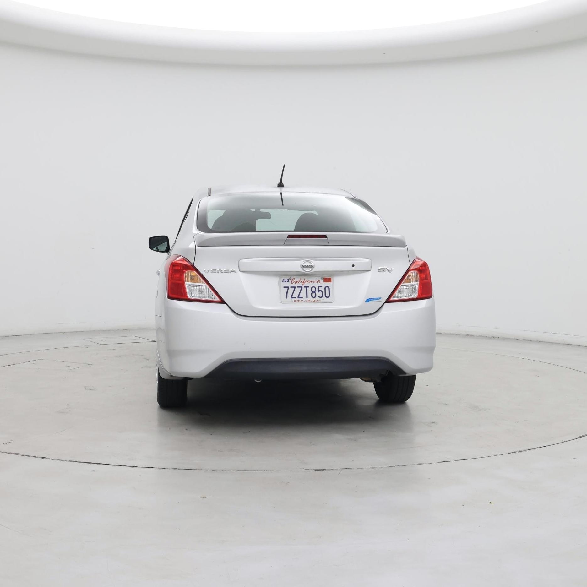 Thumbnail: 2016 Nissan Versa - 6