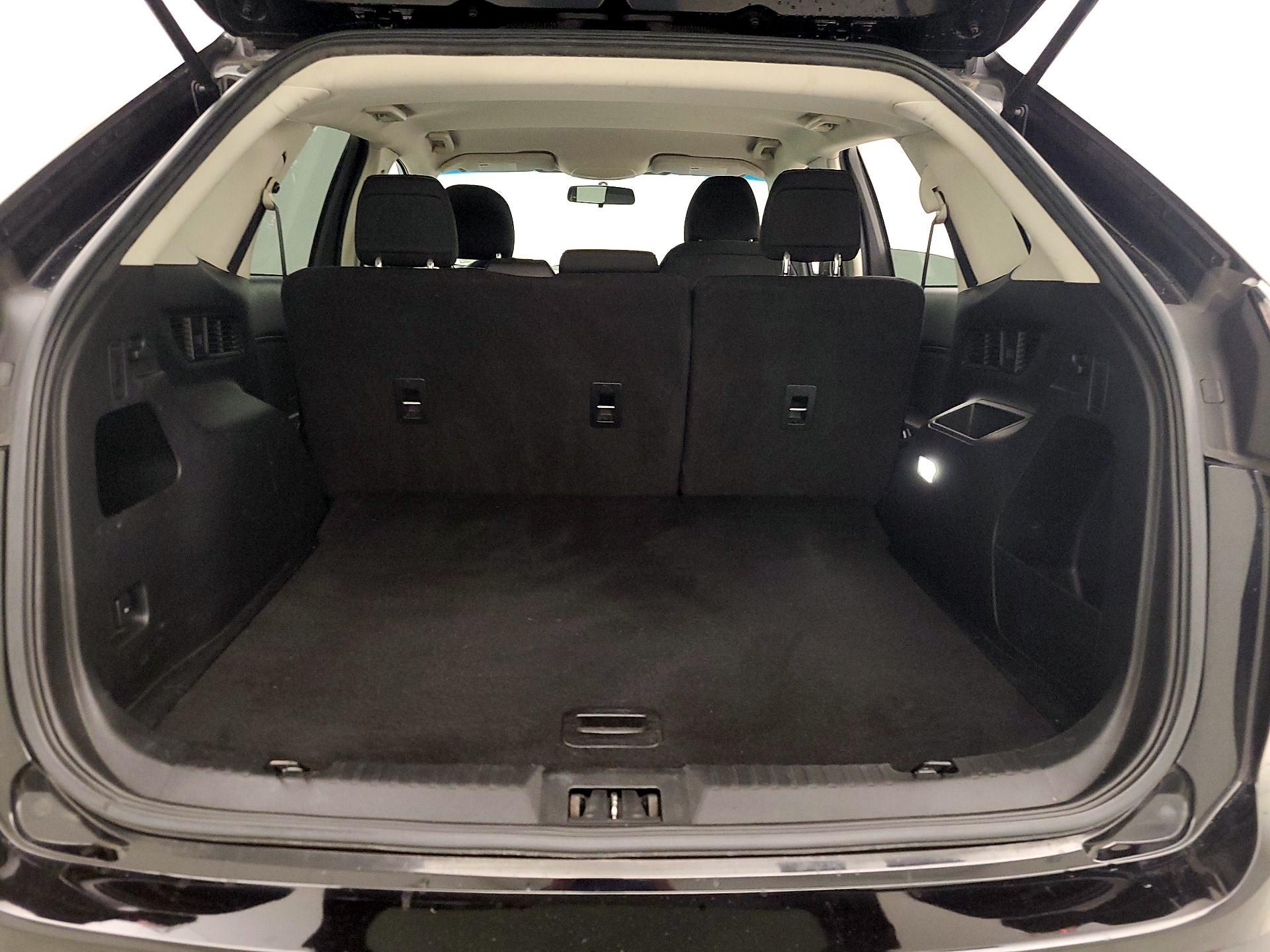 Thumbnail: 2017 Ford Edge - 20