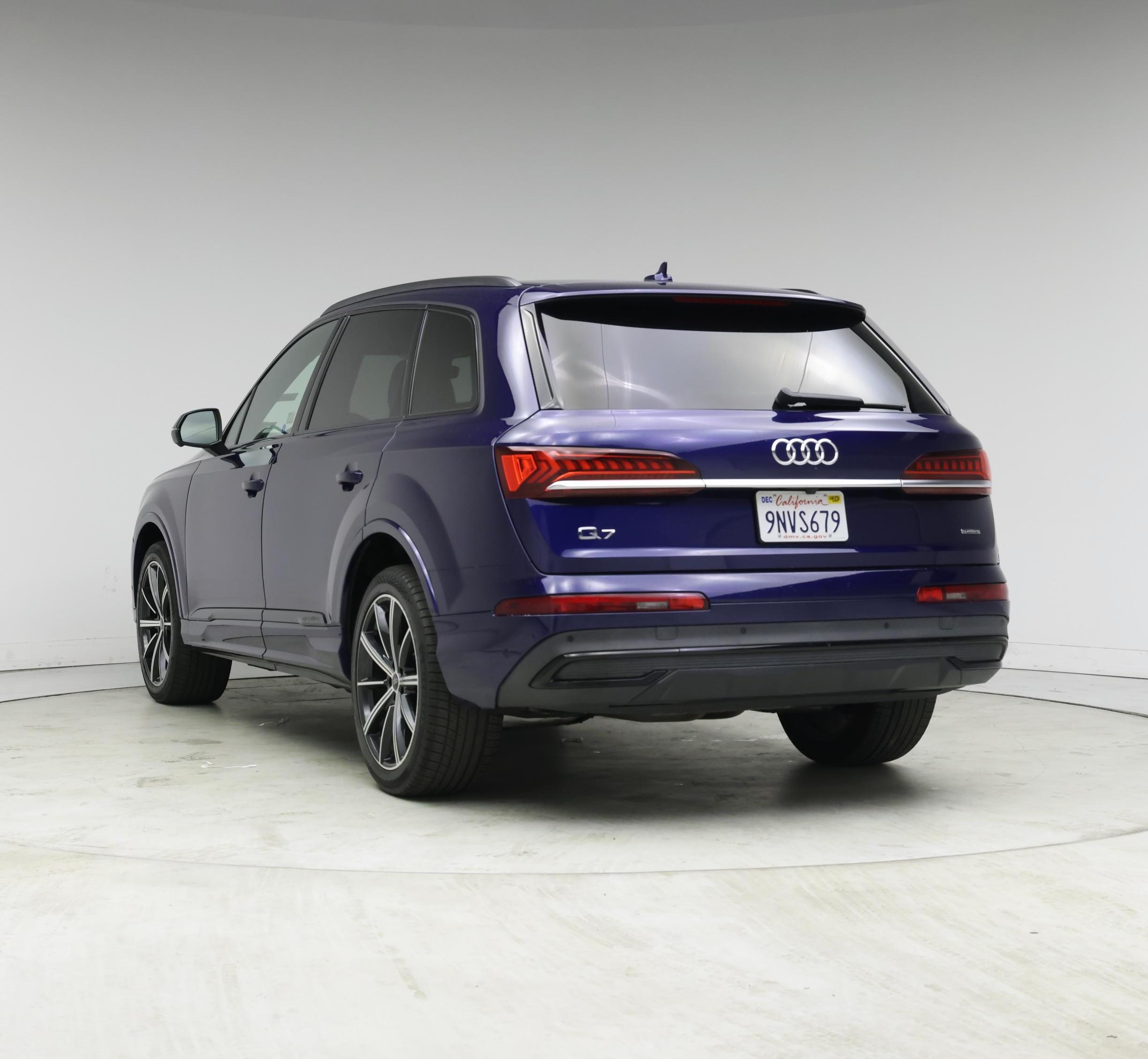 Thumbnail: 2021 Audi Q7 - 2