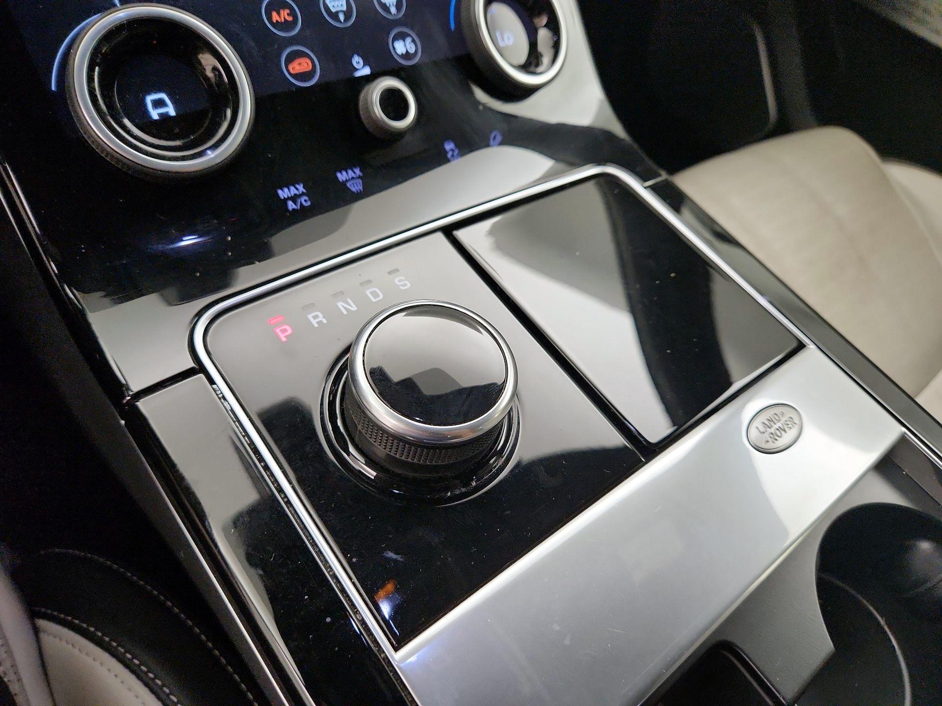 Thumbnail: 2018 Land Rover Range Rover Velar - 17