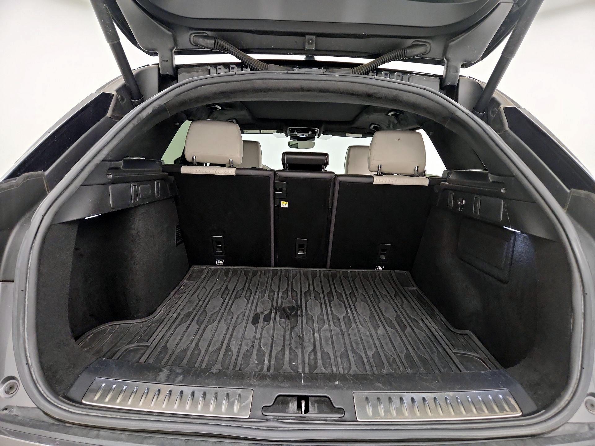 Thumbnail: 2018 Land Rover Range Rover Velar - 20