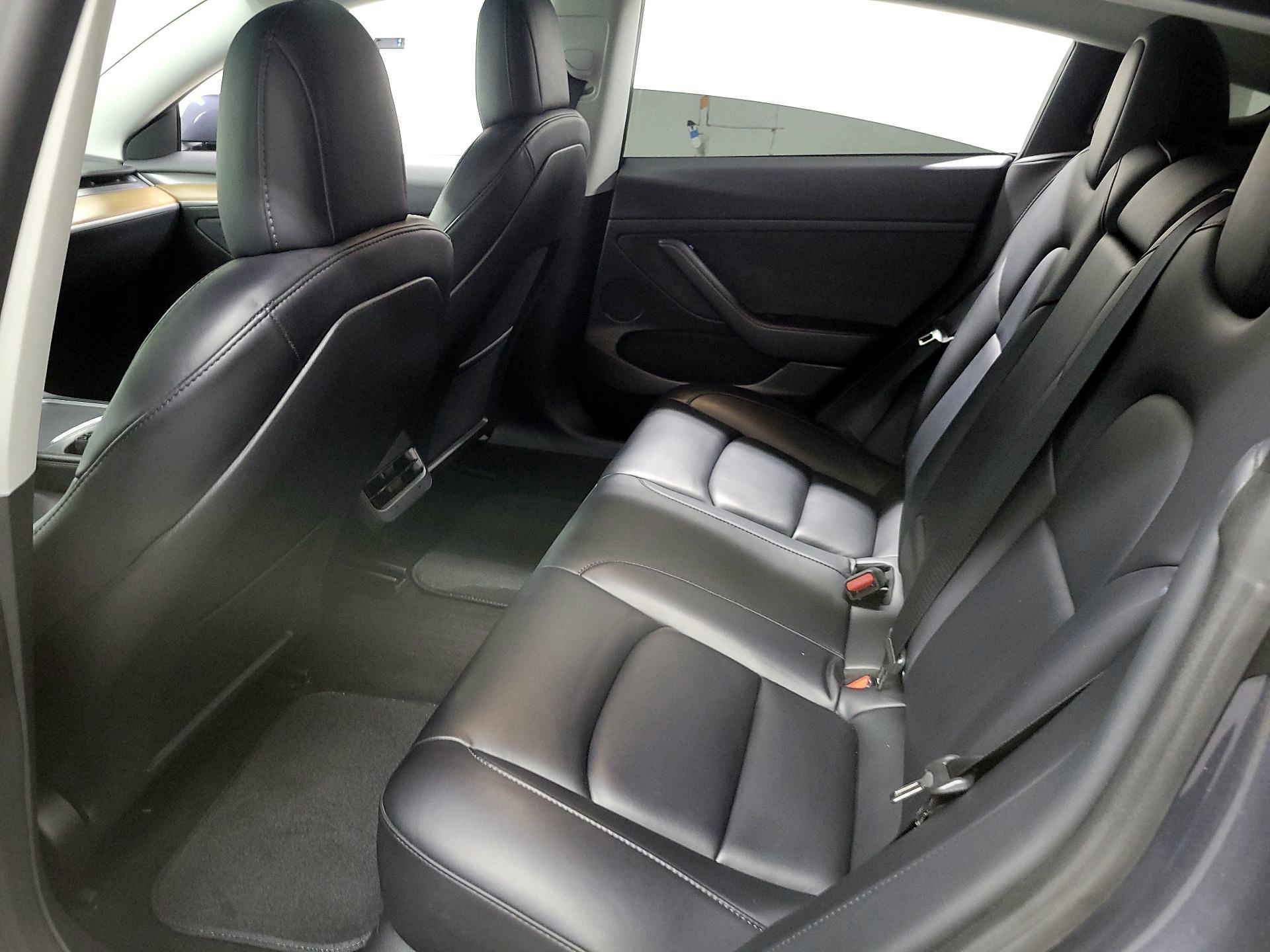 Thumbnail: 2023 Tesla Model 3 - 18