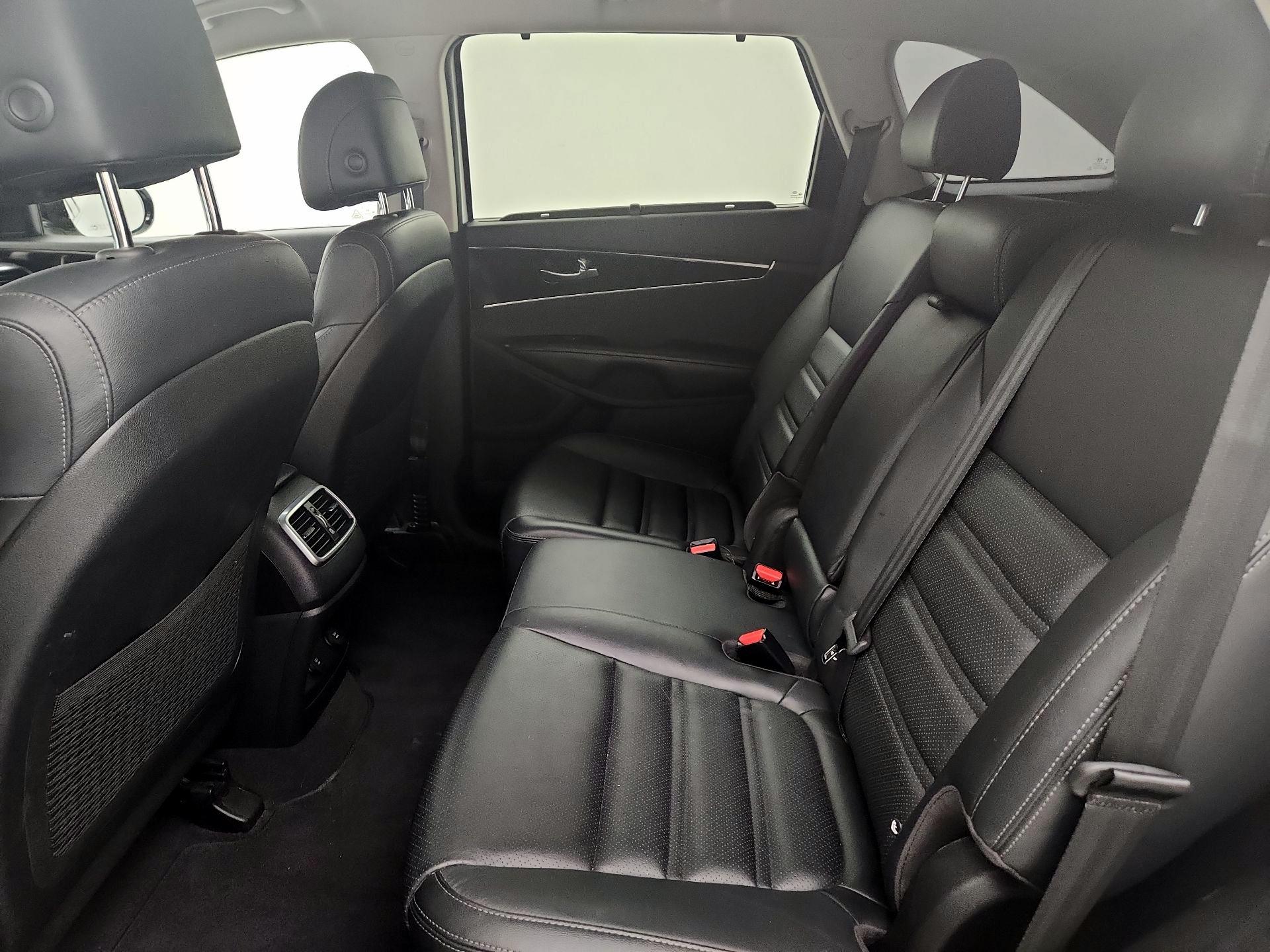 Thumbnail: 2017 Kia Sorento - 19