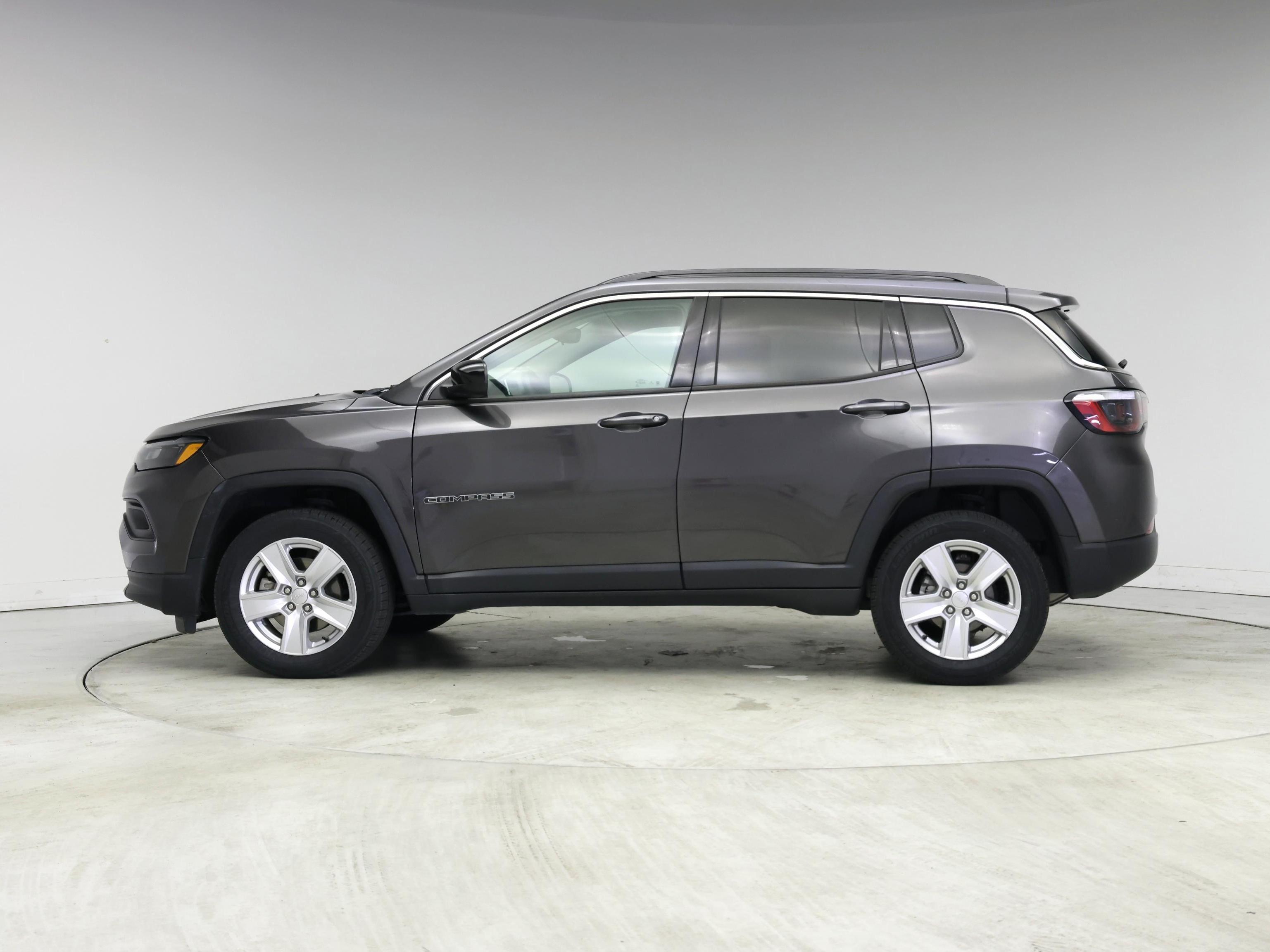 Thumbnail: 2022 Jeep Compass - 3