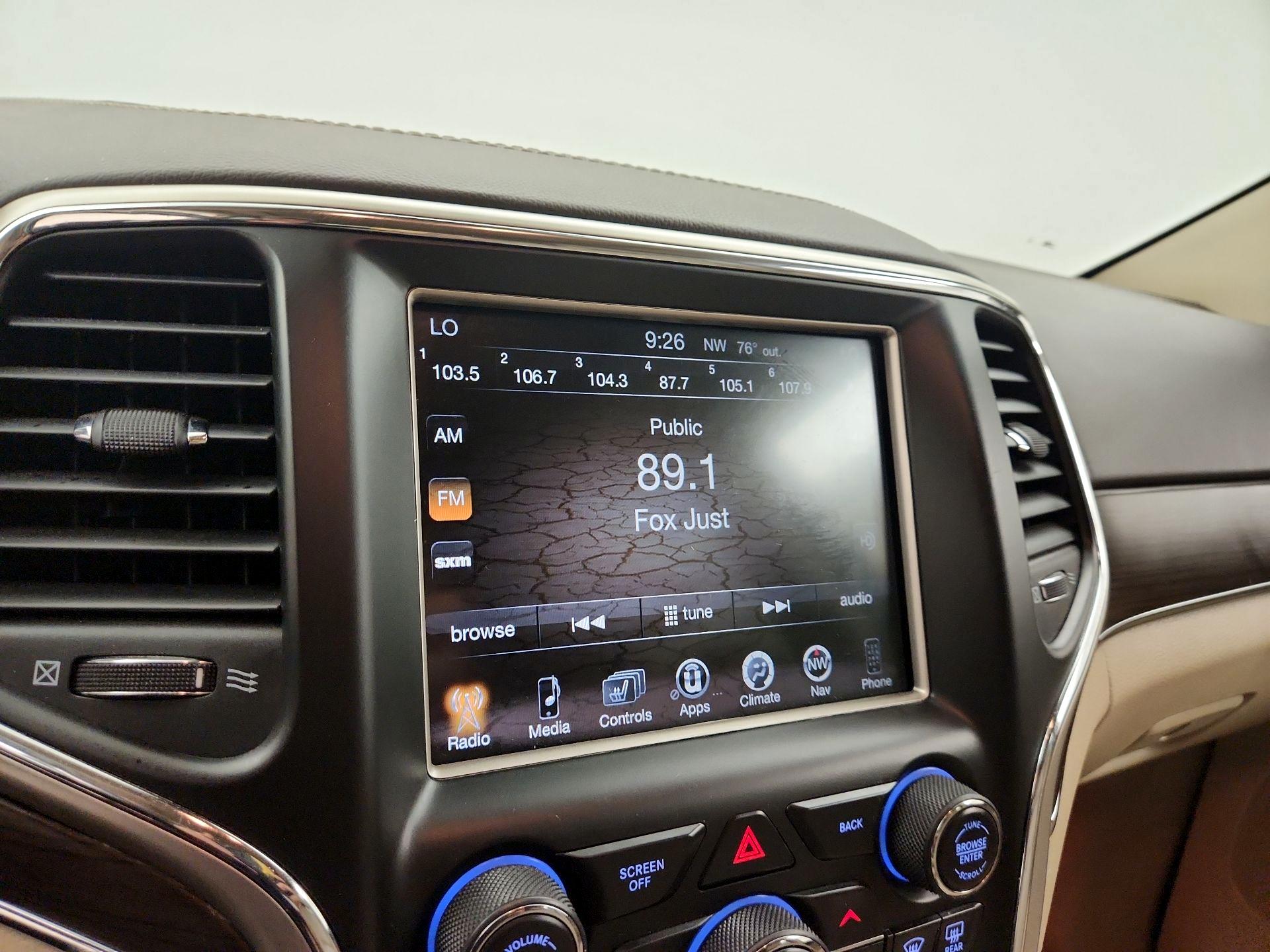 Thumbnail: 2014 Jeep Grand Cherokee - 16