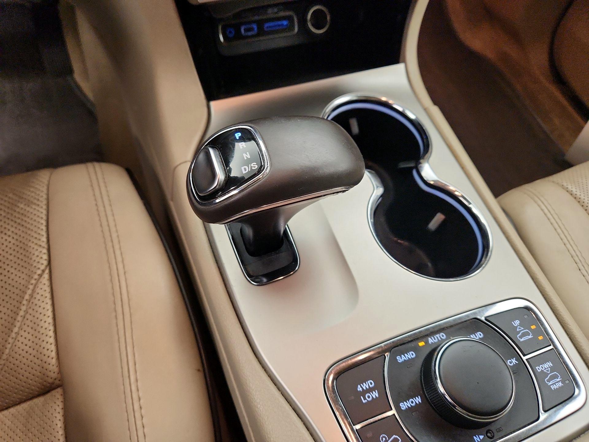 Thumbnail: 2014 Jeep Grand Cherokee - 18